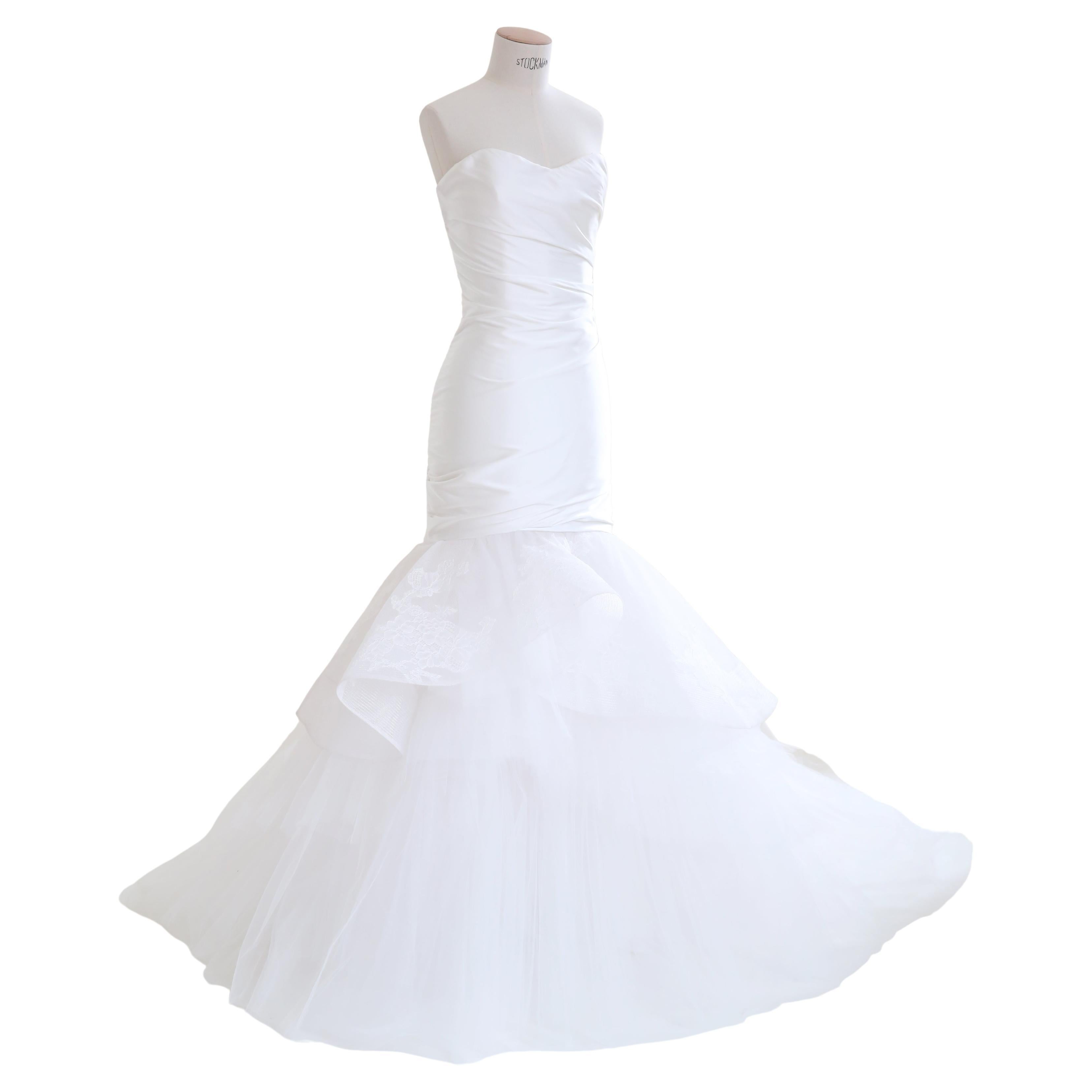 Monique Lhuillier F/W17 strapless silk lace mermaid white wedding dress gown 10 For Sale