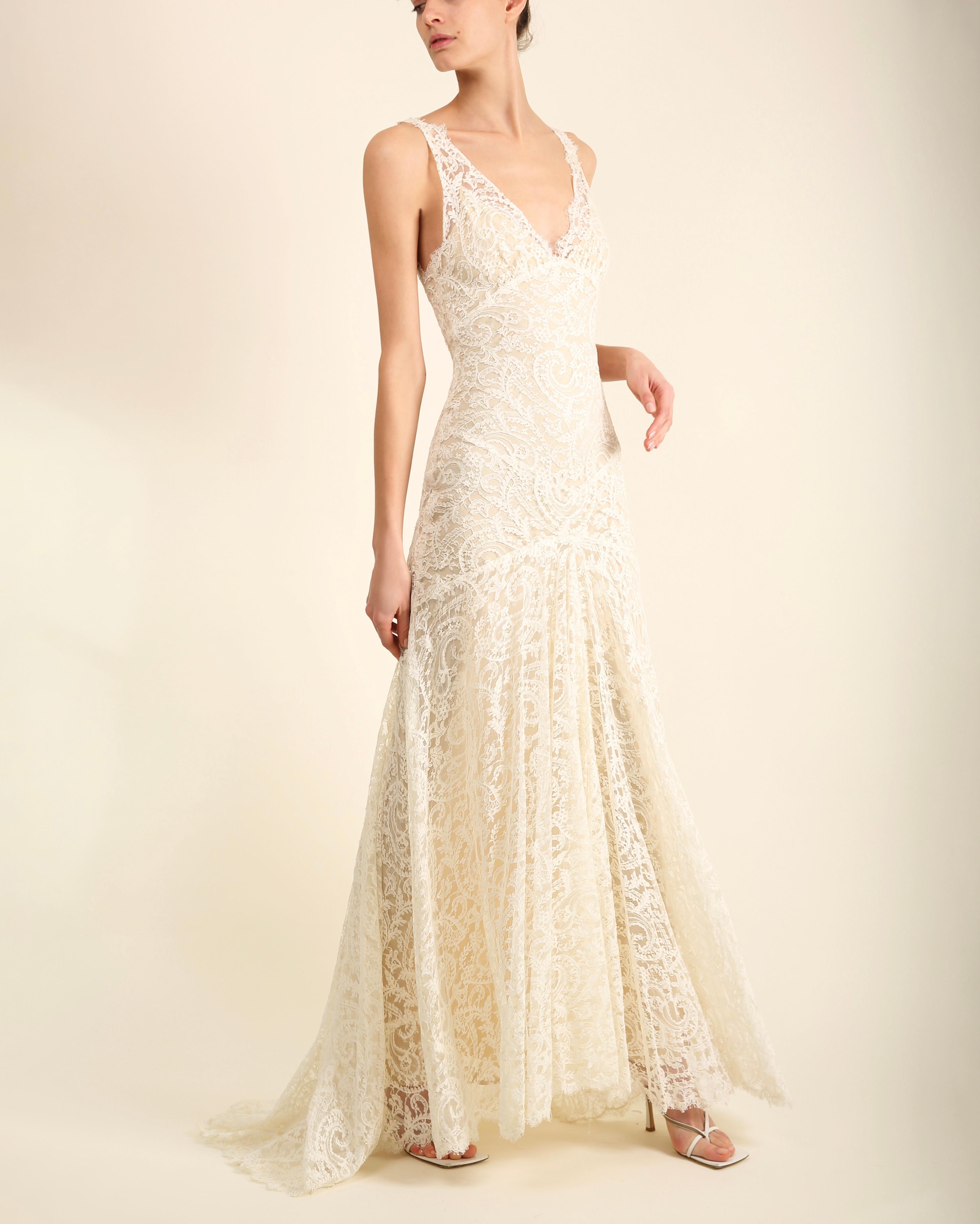 Women's or Men's Monique Lhuillier ivory lace plunging backless wedding gown with train dress 