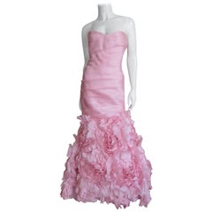 Monique L'huillier Rose Applique Strapless Bustier Gown