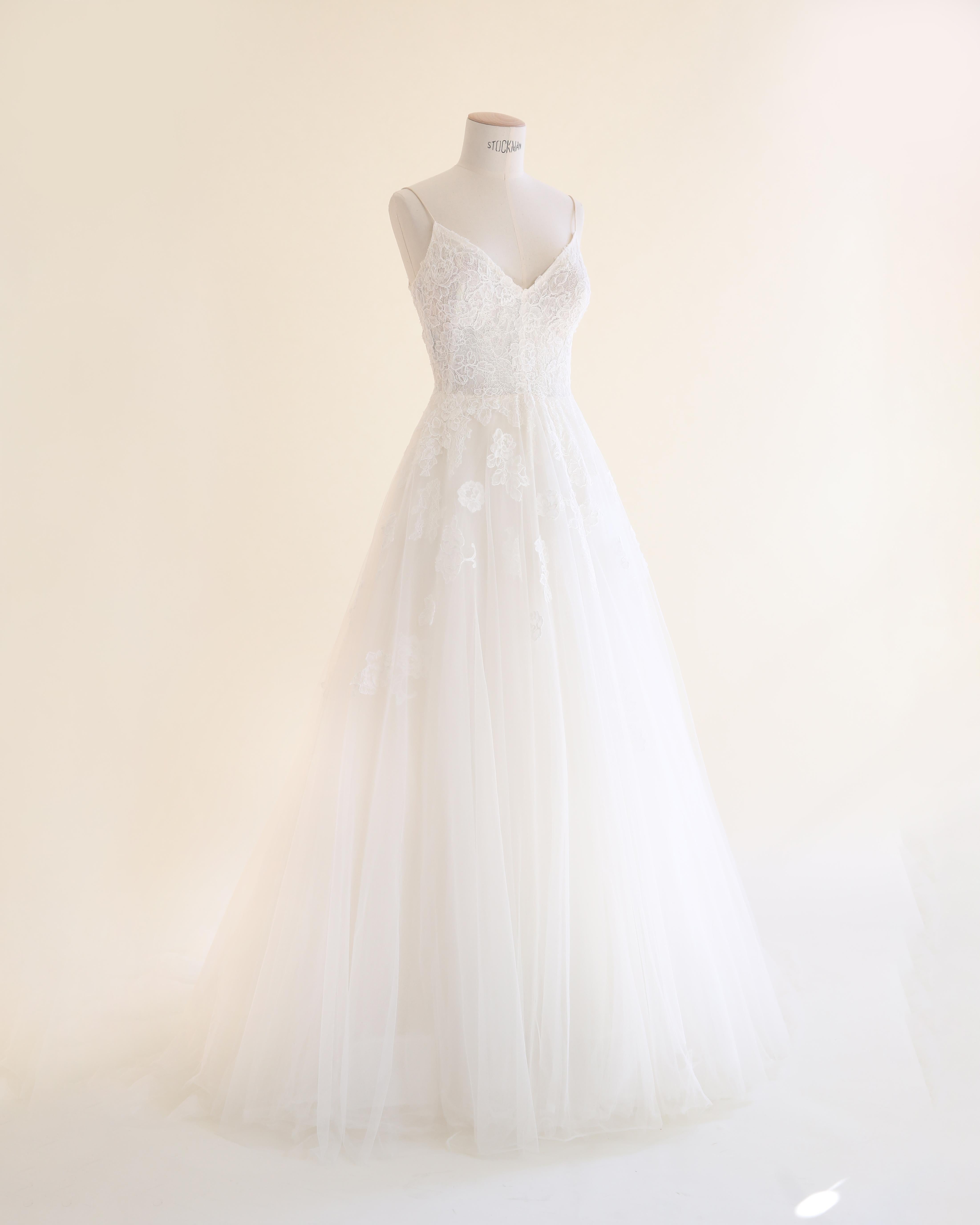 Monique Lhuillier S/S16 white floral lace sheer tulle wedding dress gown XS-S In Good Condition For Sale In Milano, Lombardia