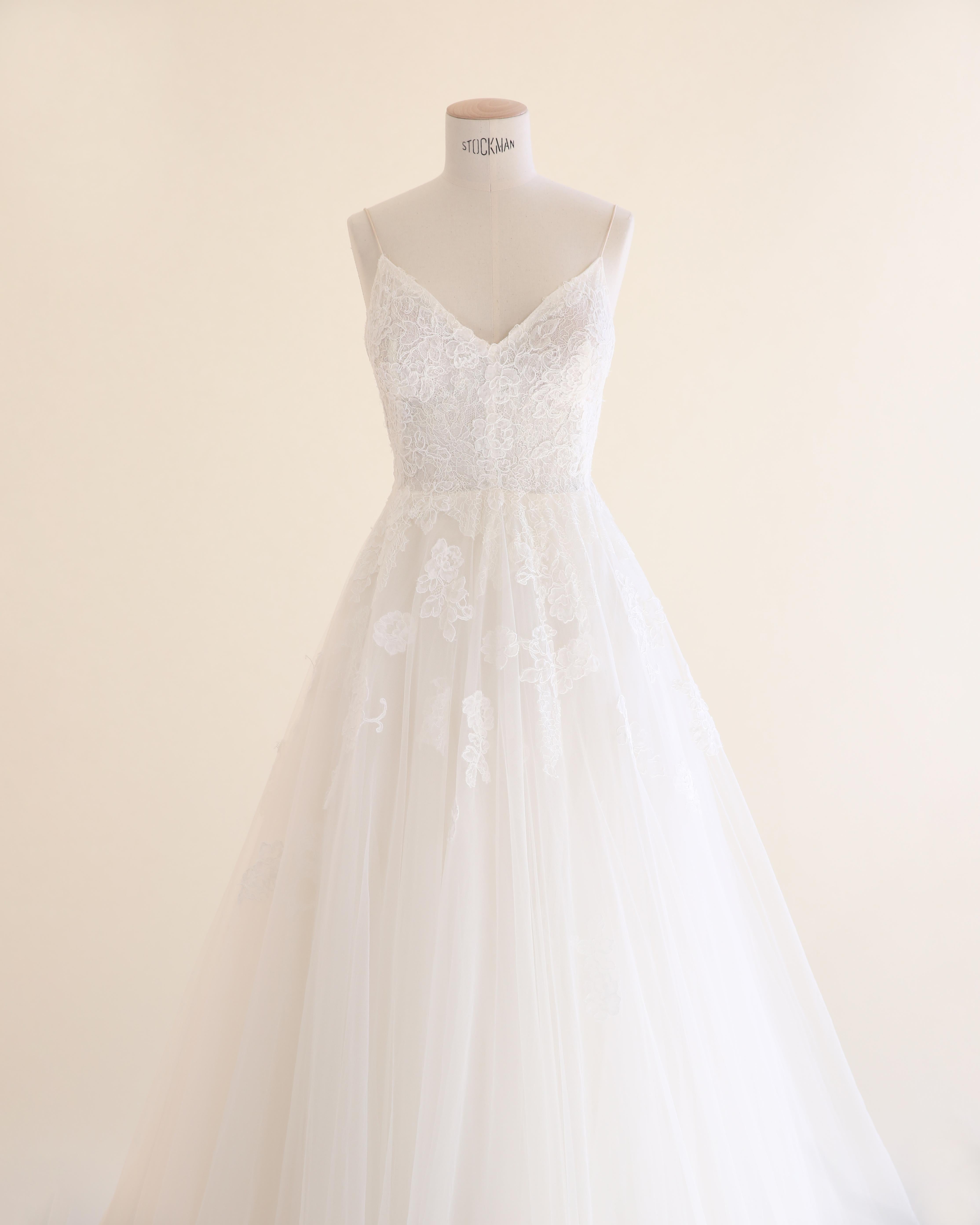 Monique Lhuillier S/S16 white floral lace sheer tulle wedding dress gown XS-S For Sale 2