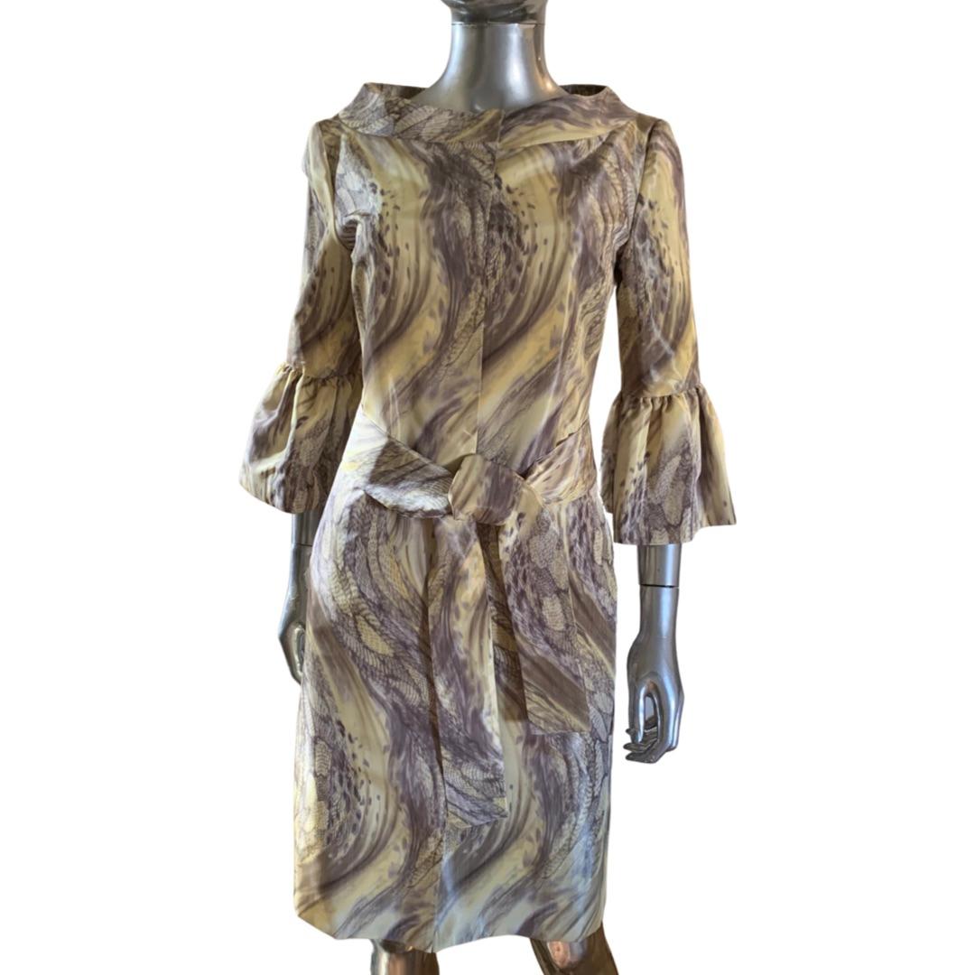 Gray Monique Lhuillier Pale Yellow & Grey Silk Feather Print Coat Dress Size 8 For Sale