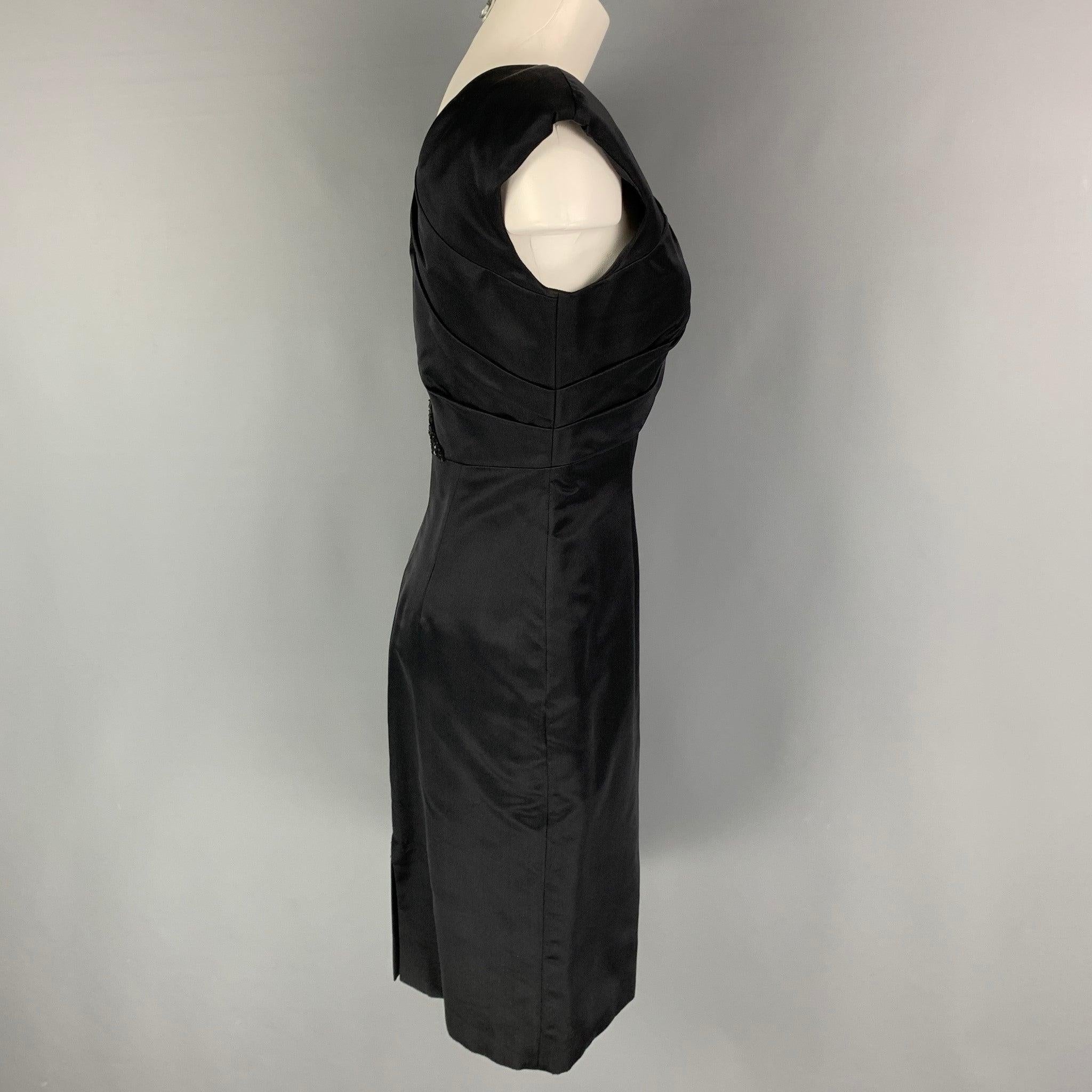 MONIQUE LHUILLIER Size 4 Black Gold Silk Rayon Sequined Cocktail Dress In Good Condition For Sale In San Francisco, CA