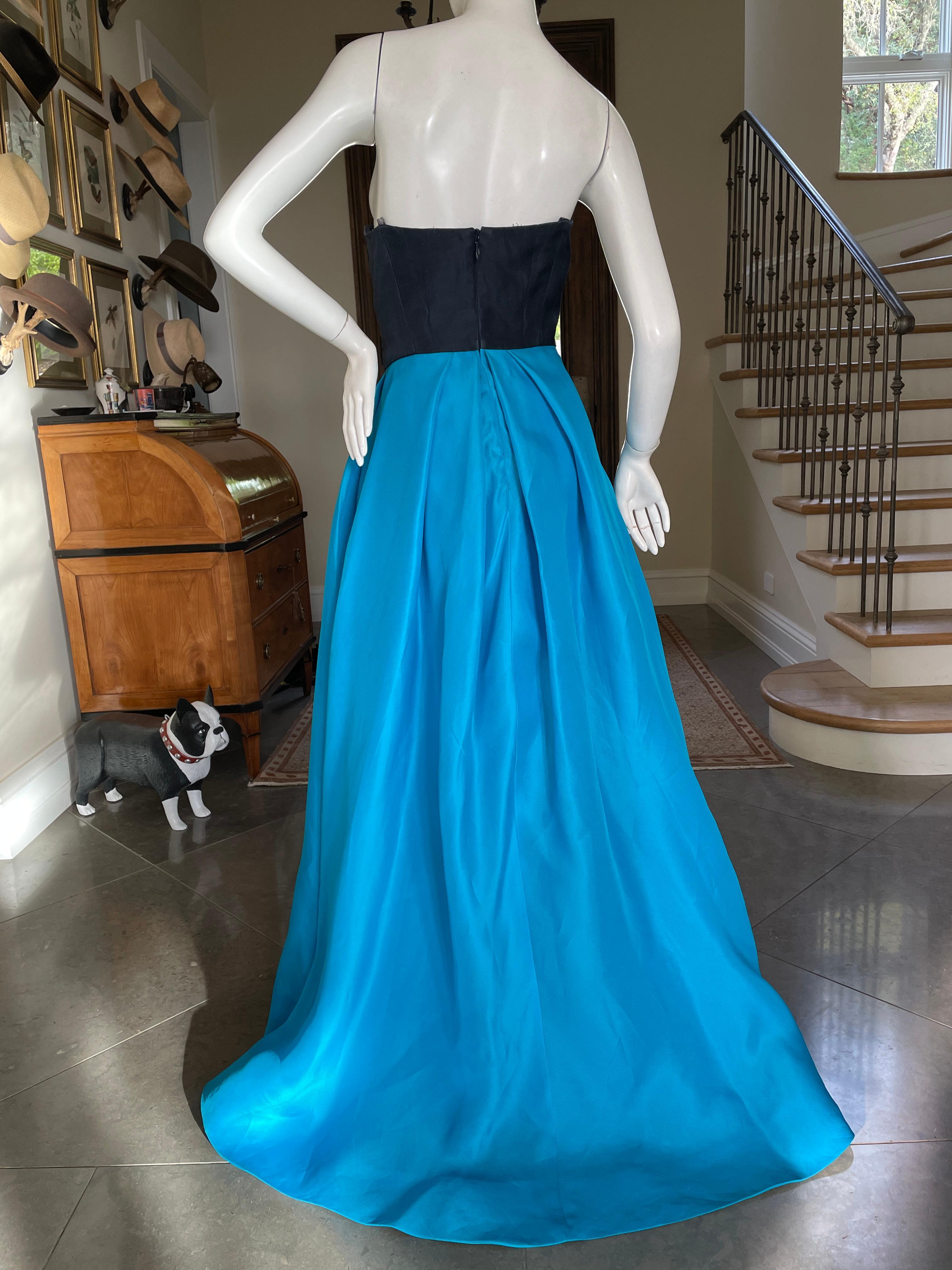 Monique Lhuillier Vintage Strapless Silk Evening Dress For Sale 5