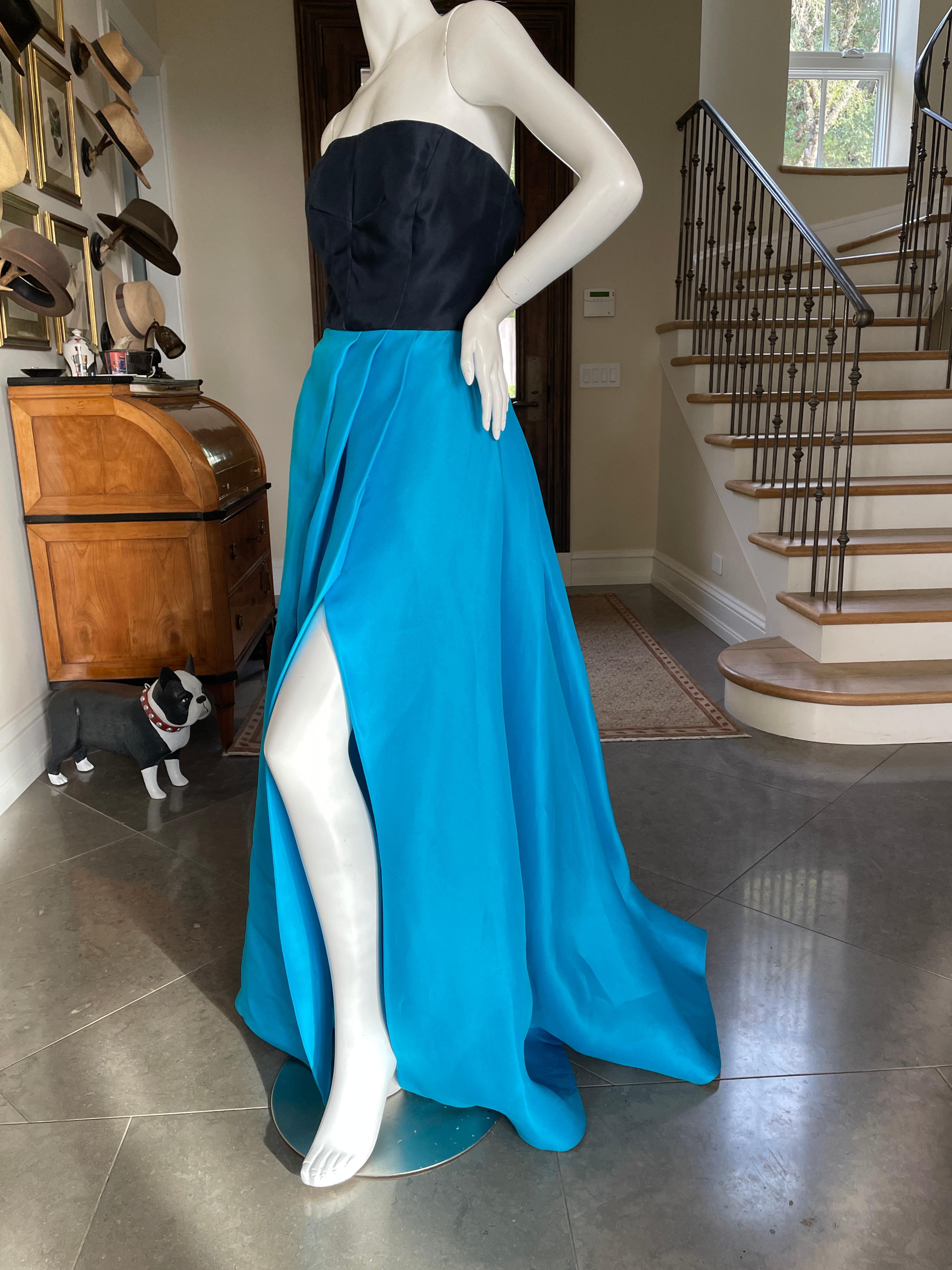 Monique Lhuillier Vintage Strapless Silk Evening Dress For Sale 1