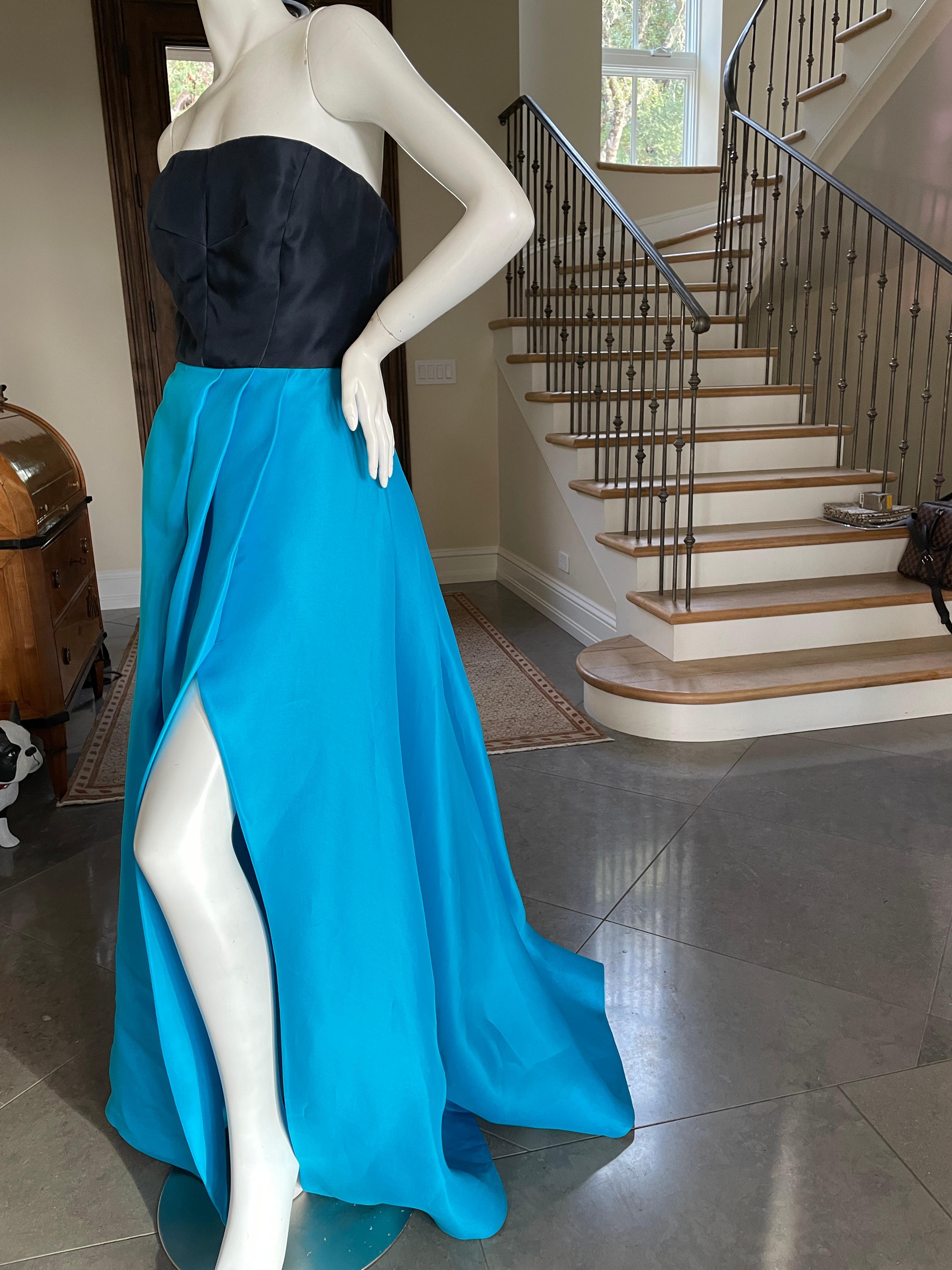 Monique Lhuillier Vintage Strapless Silk Evening Dress For Sale 4