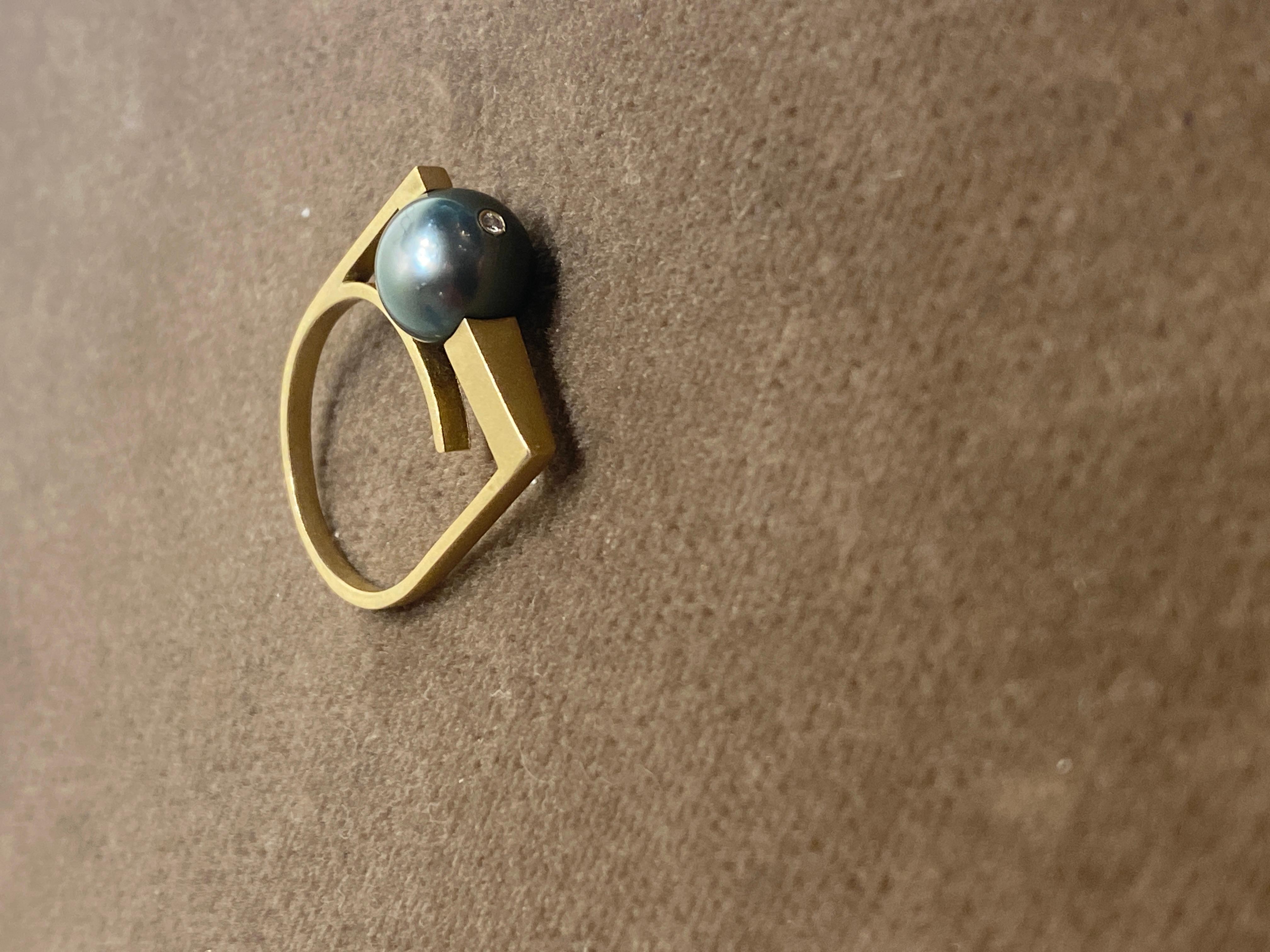 Monique Péan Tahitian Pearl Ring in 18 Karat Yellow Gold 1