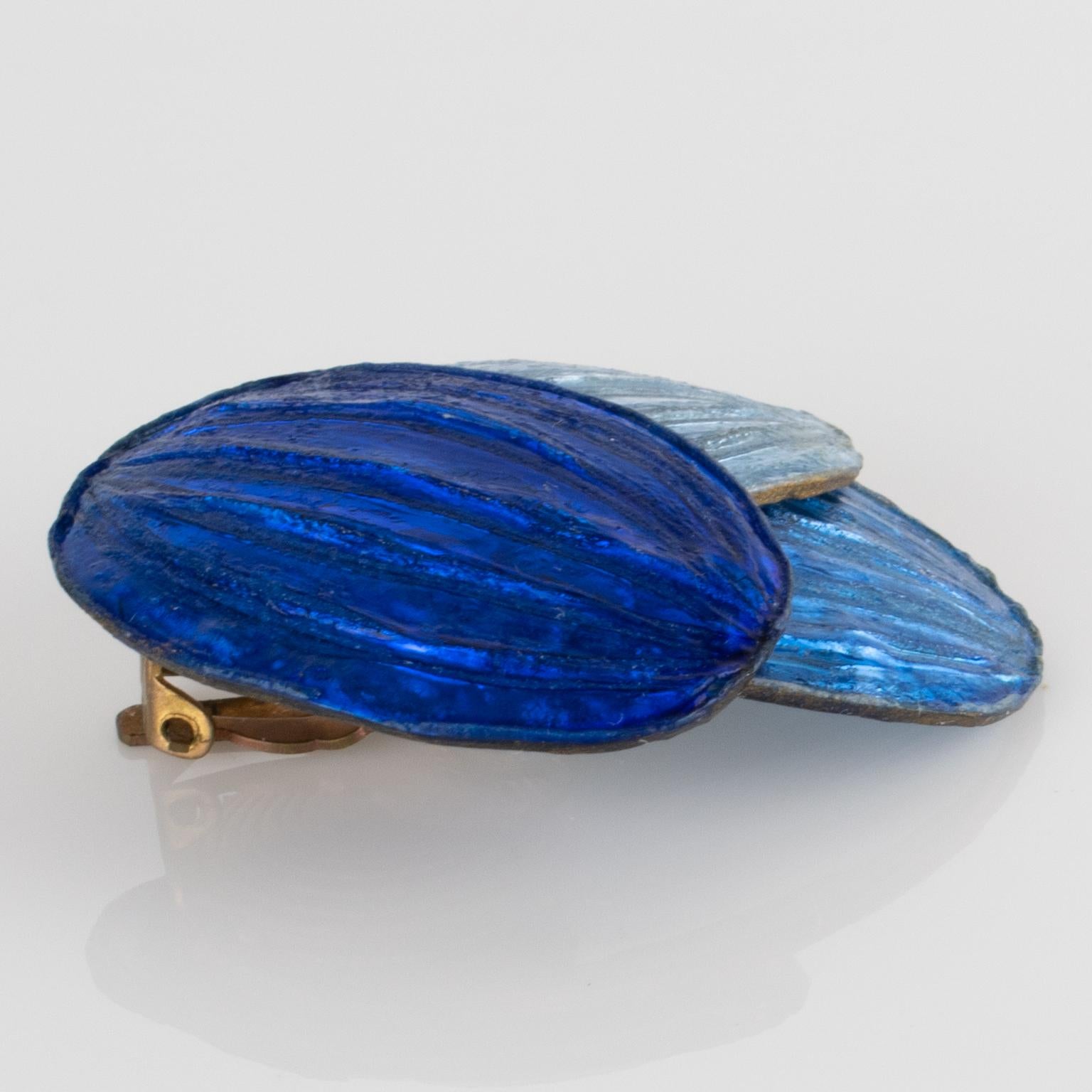 Monique Vedie Orecchini a clip floreali in resina blu, Line Vautrin School in vendita 2