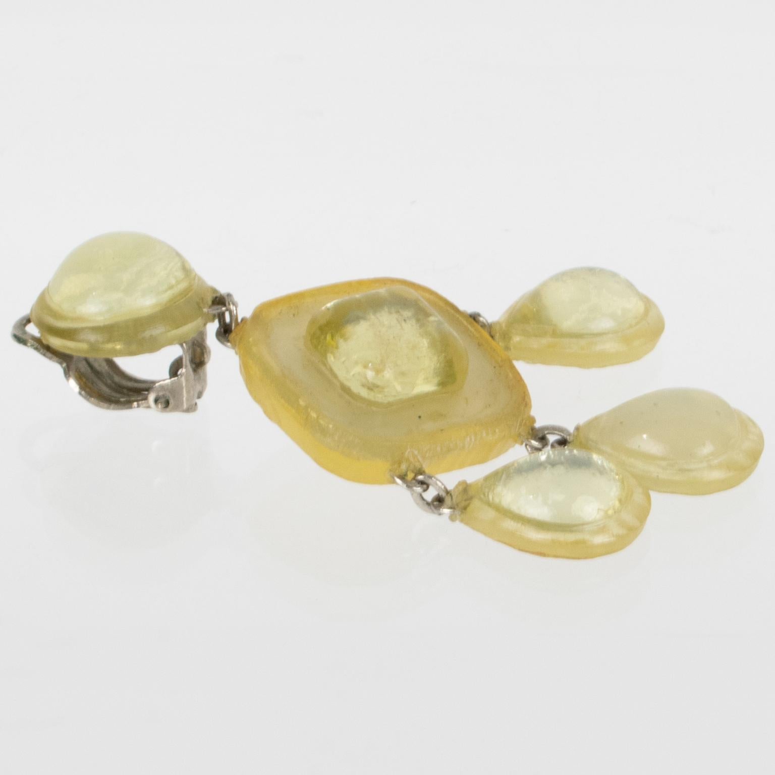 Monique Vedie, Line Vautrin Student Pale Yellow Resin Dangle Clip Earrings In Good Condition For Sale In Atlanta, GA