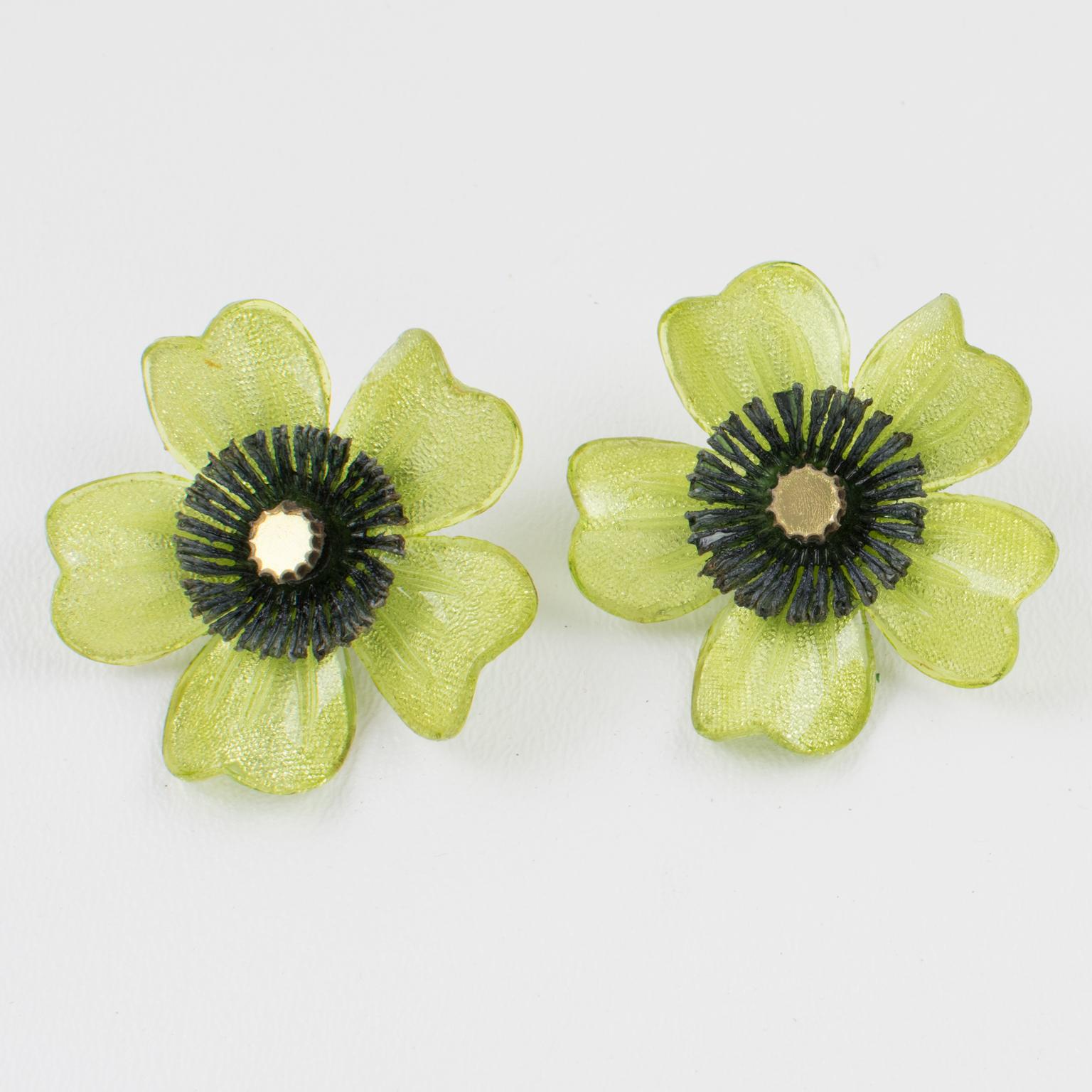 Monique Vedie, Line Vautrin Student Resin Clip Earrings Pistachio Flower For Sale 2