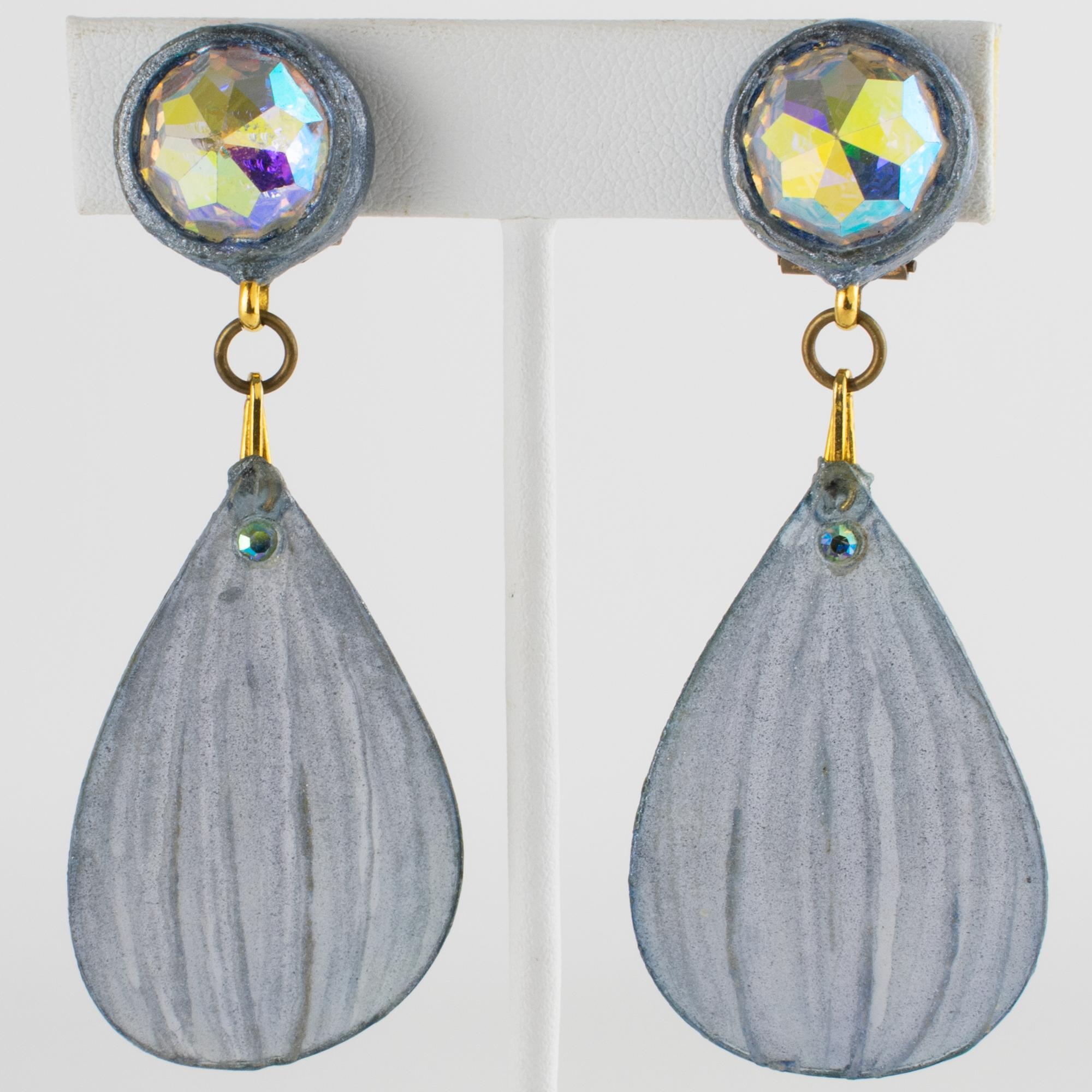 Monique Vedie, Orecchini a clip pendenti in resina di Line Vautrin Student Talosel In condizioni ottime in vendita a Atlanta, GA