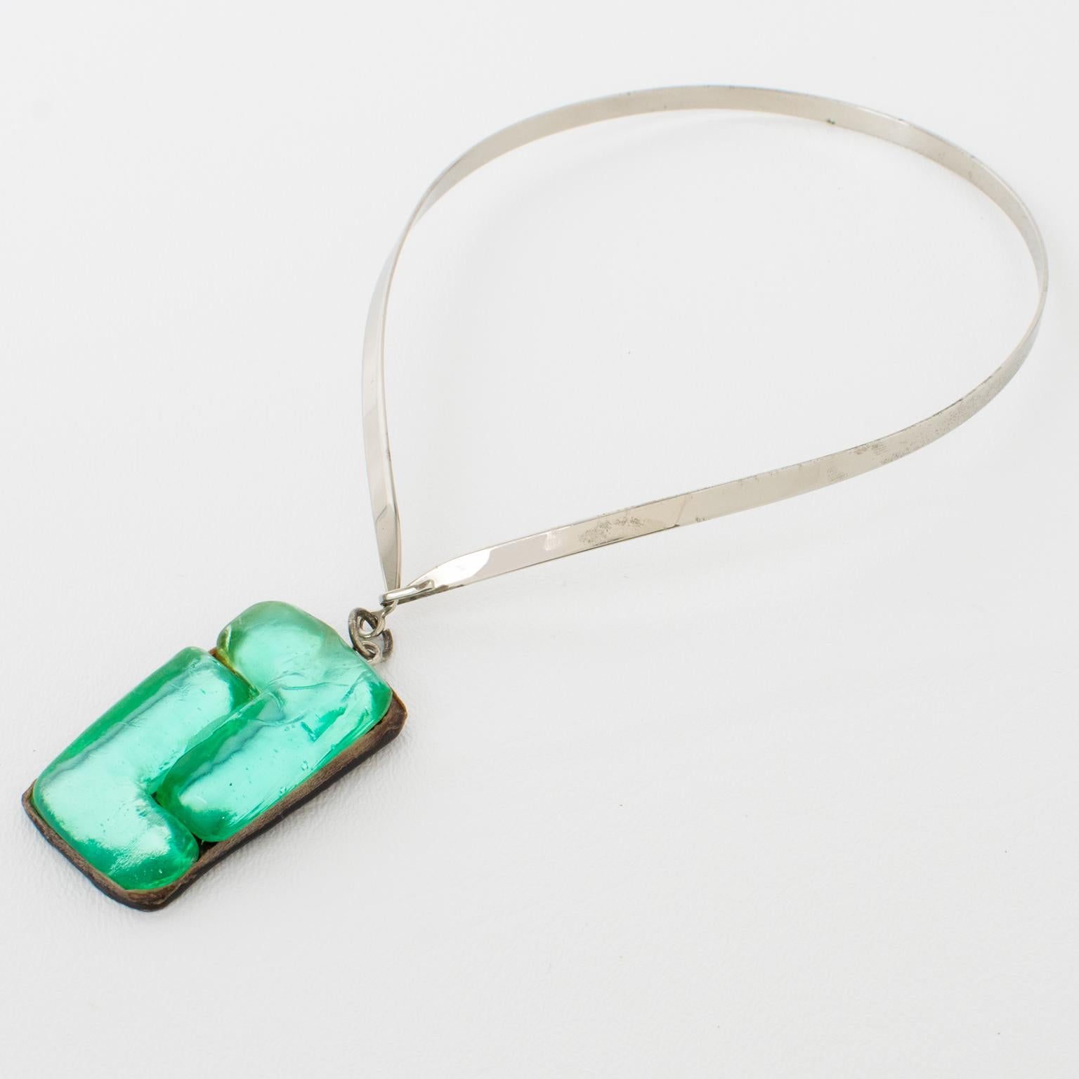 Monique Vedie Paris Turquoise Talosel Resin and Chrome Modernist Necklace In Good Condition For Sale In Atlanta, GA