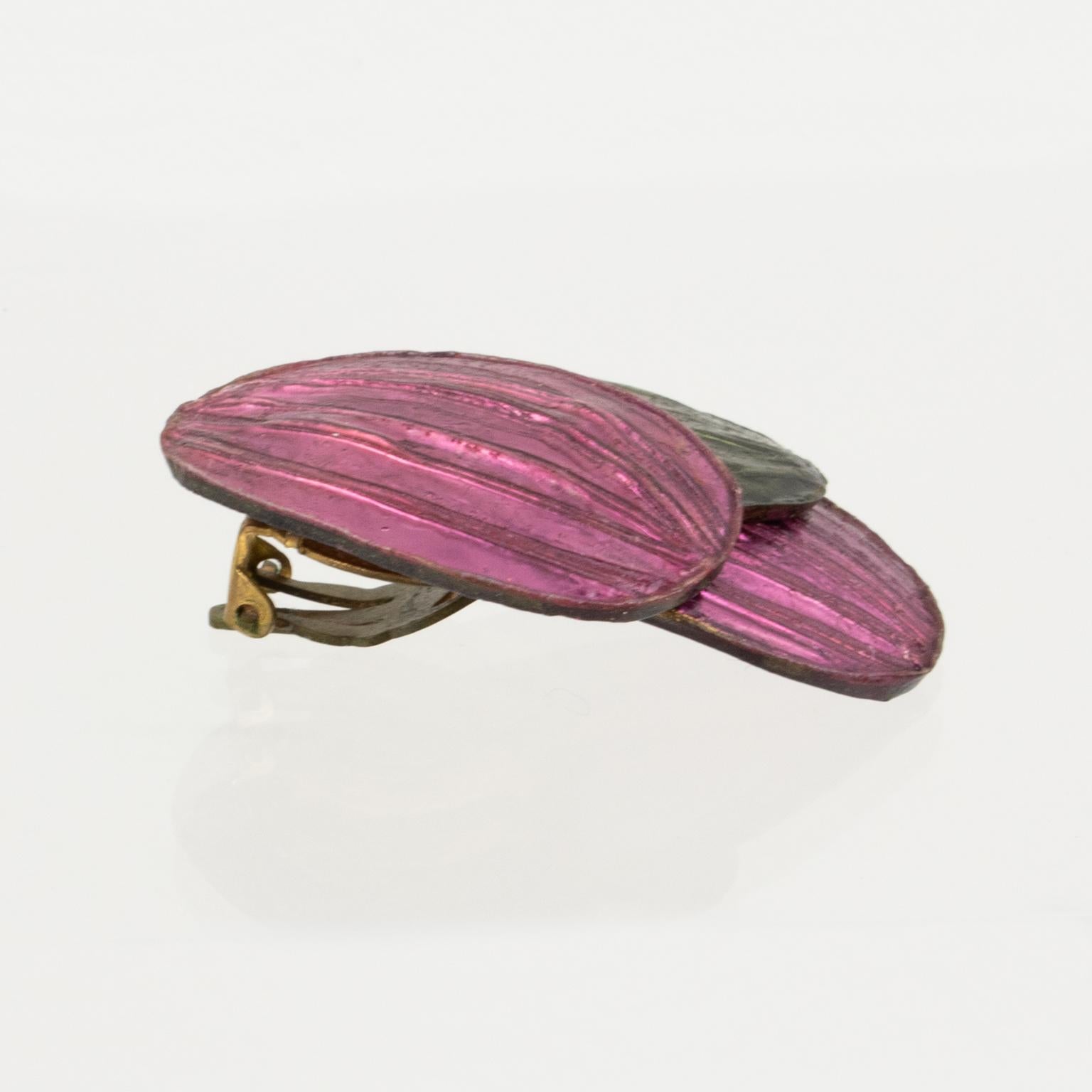 De las mujeres Pendientes florales de resina verde y morada Monique Vedie, Escuela Line Vautrin en venta