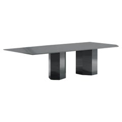 Monith Architectural Standard-Esstisch, zeitgenössisches Design, hergestellt in Italien