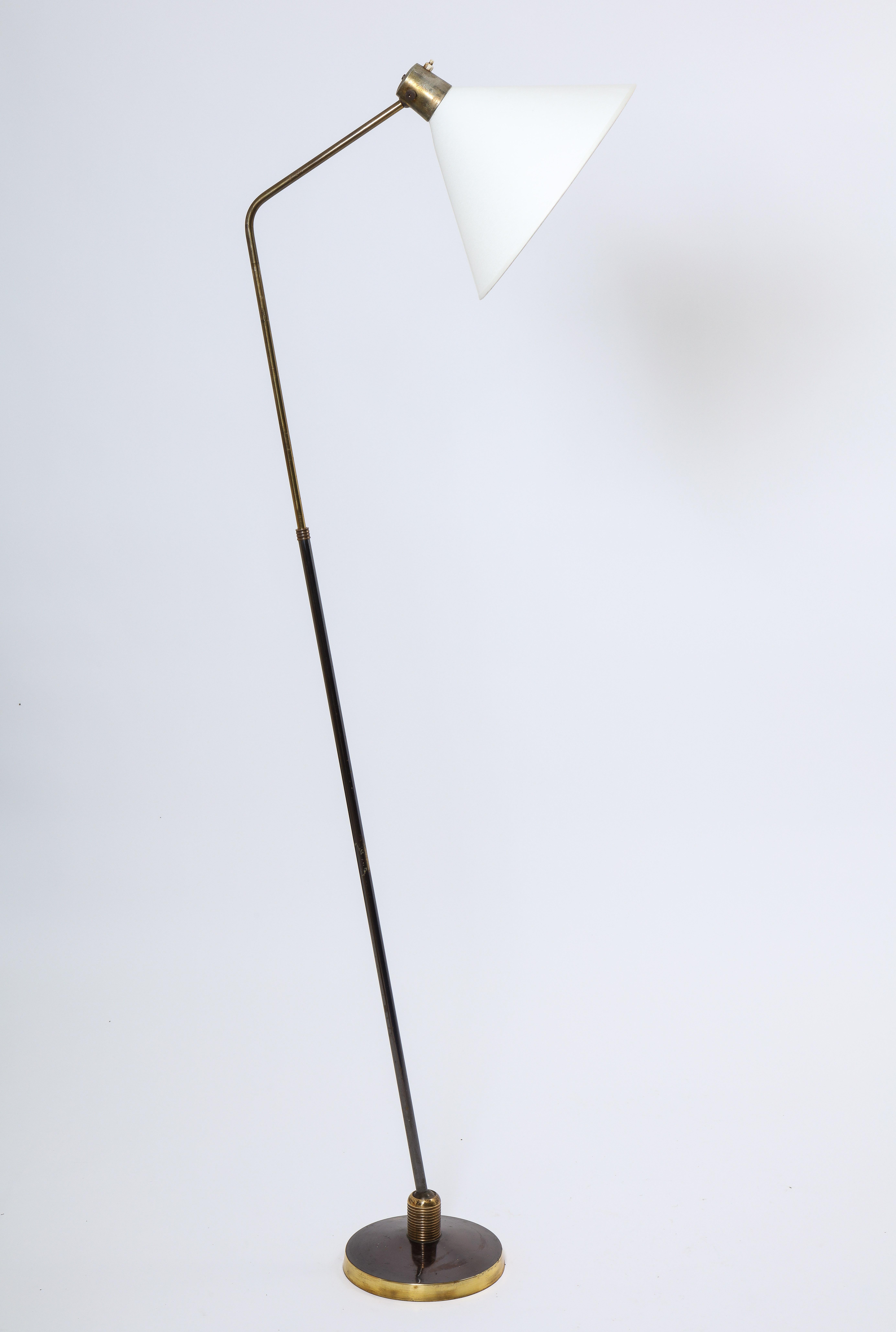 Monix Adjustable Brass Floor Lamp, France, 1960 In Good Condition For Sale In New York, NY