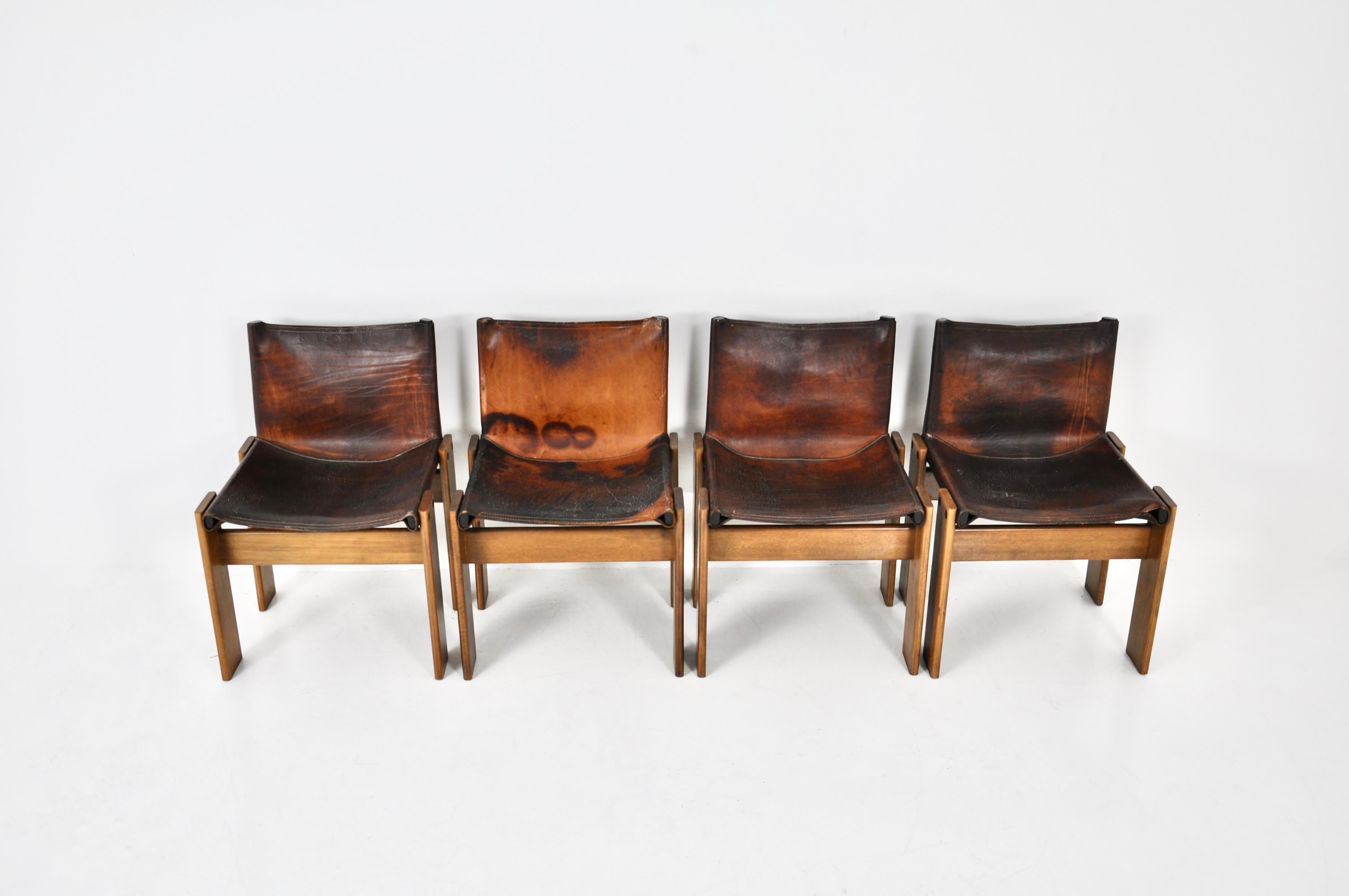 Monk Dining Chairs by Afra & Tobia Scarpa for Molteni, 1970s, Set of 4 In Good Condition For Sale In Lasne, BE