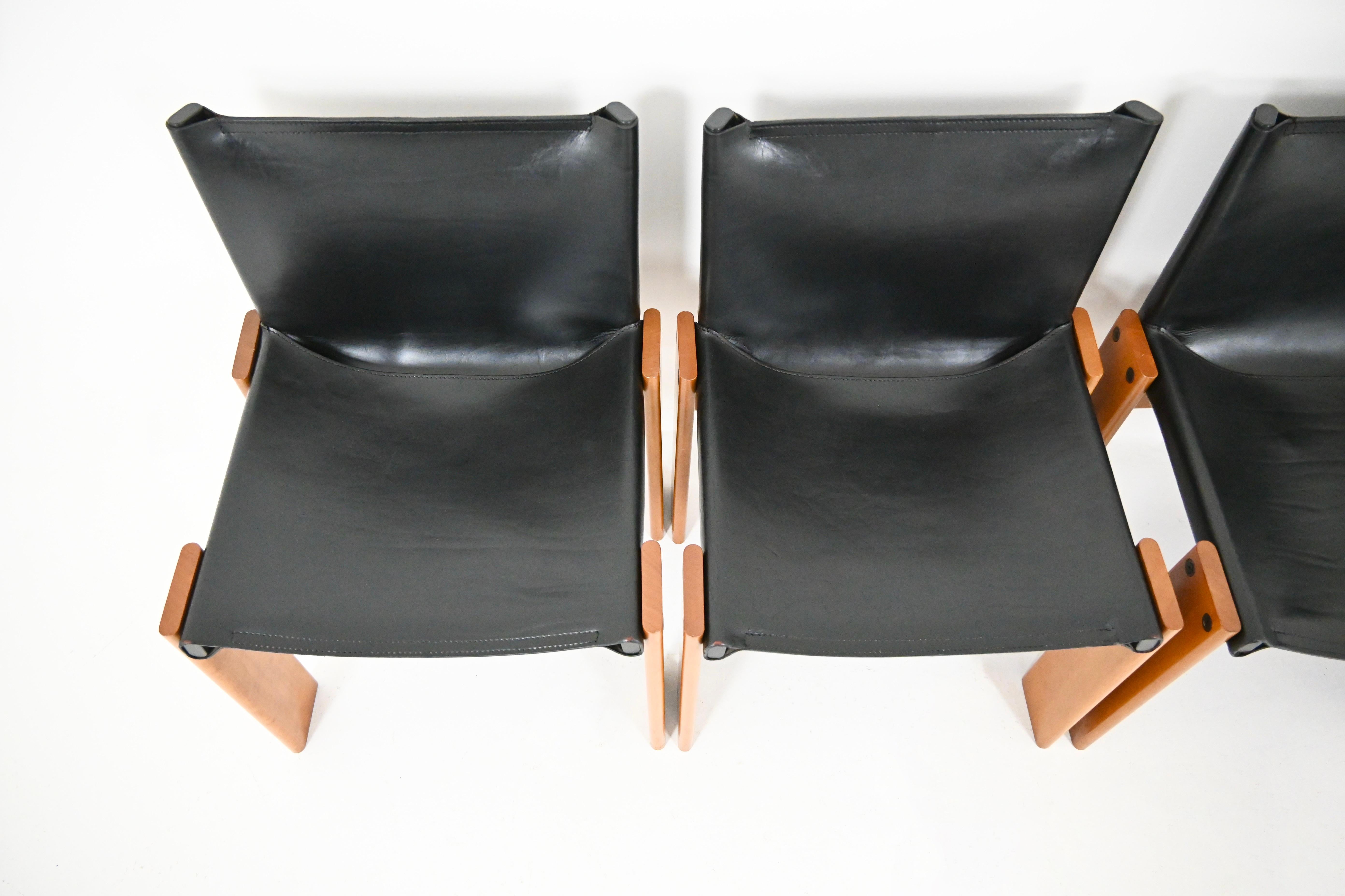 Monk-Esszimmerstühle von Afra & Tobia Scarpa für Molteni, 1970er Jahre, 4er-Set im Angebot 1
