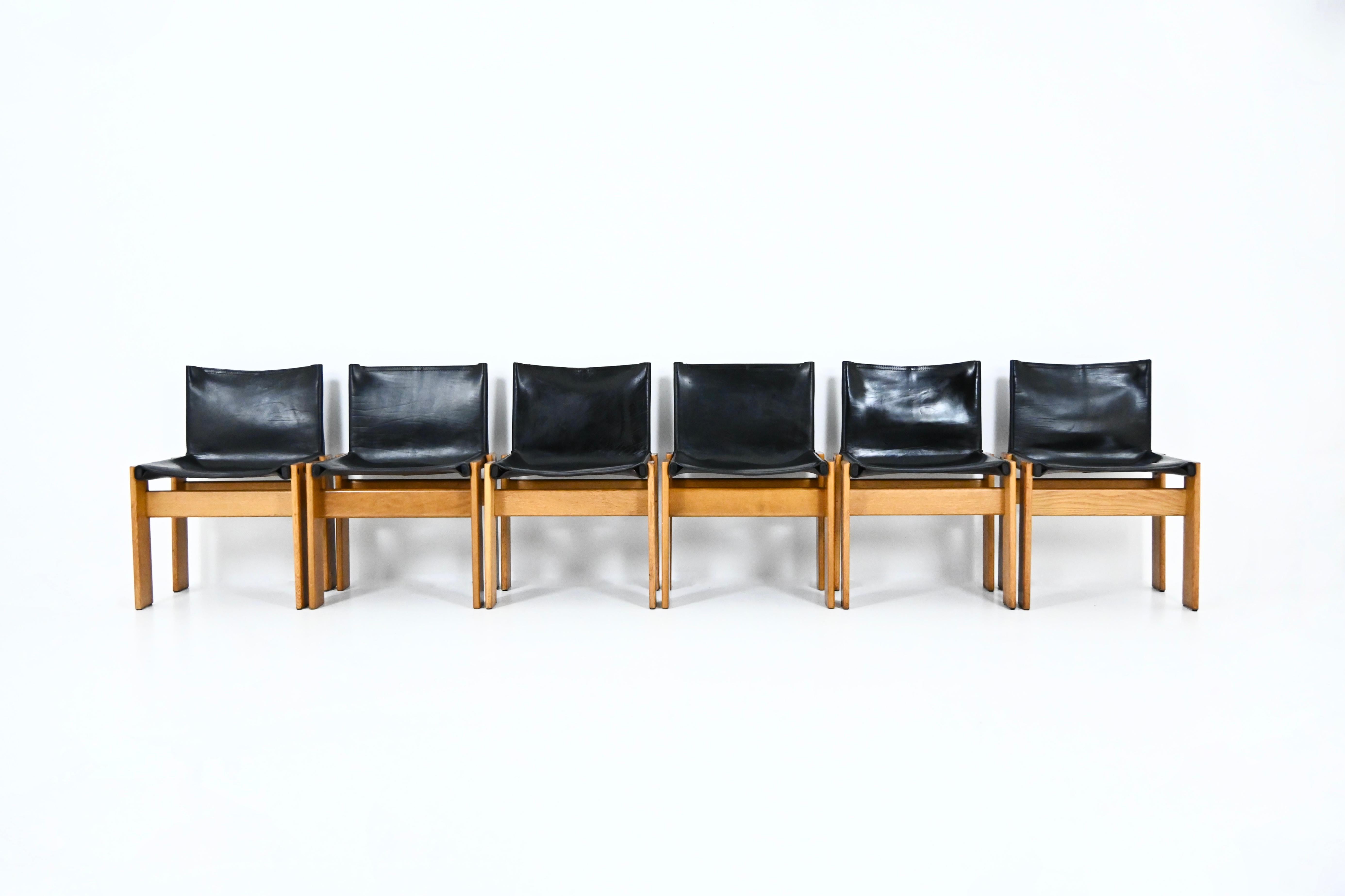 Italiano Monk Dining Chairs by Afra & Tobia Scarpa for Molteni, 1970s, Set of 6 in vendita