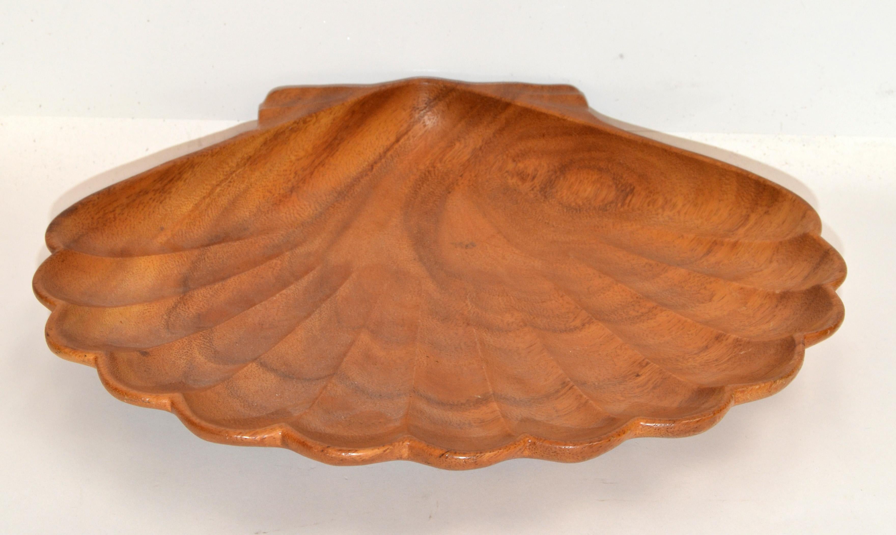 Haitian Monkeypod Wood Handcrafted Clam Shell Bowl Organic Modern Moore International 70 For Sale