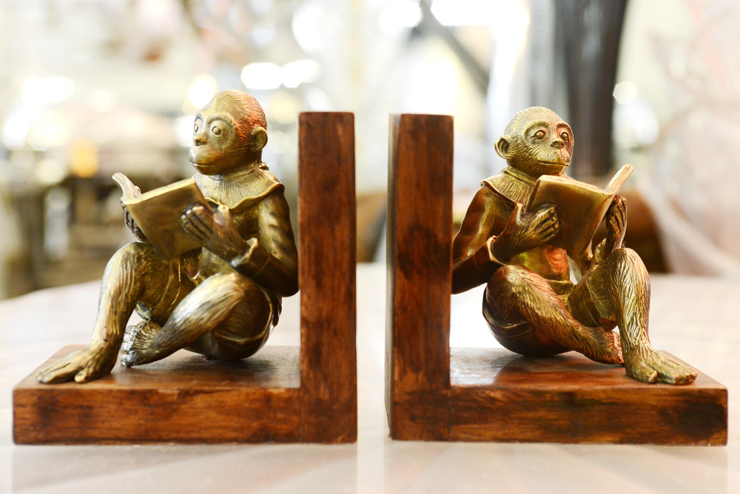 Dutch Monkeys Readers Bookends Set of Two in Bronze 