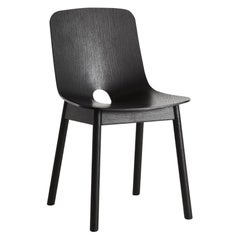 Chaise de salle à manger en chêne noir mono par Kasper Nyman