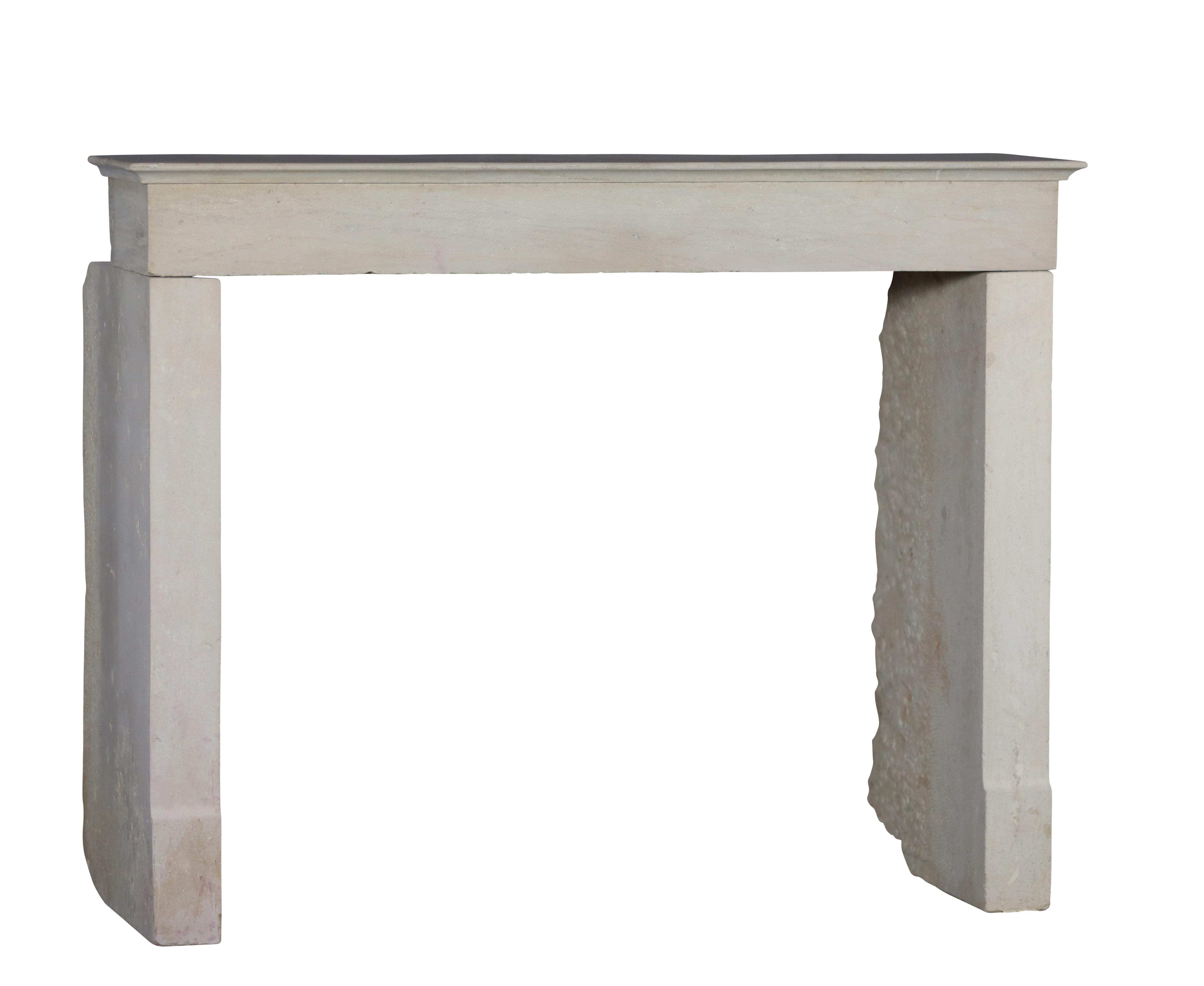 Monochrome beige limestone fireplace surround with straight minimal lining. A perfect fit for a eclectic timeless design. French 19th century period timeless elegancy.
Measurements:
136 cm Exterior Width 53,54 Inch
106,5 cm Exterior Height 41,93