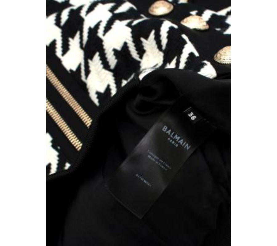 Monochrome Bomberjacke aus Wolle mit riesigem Hahnentrittmuster im Angebot 5