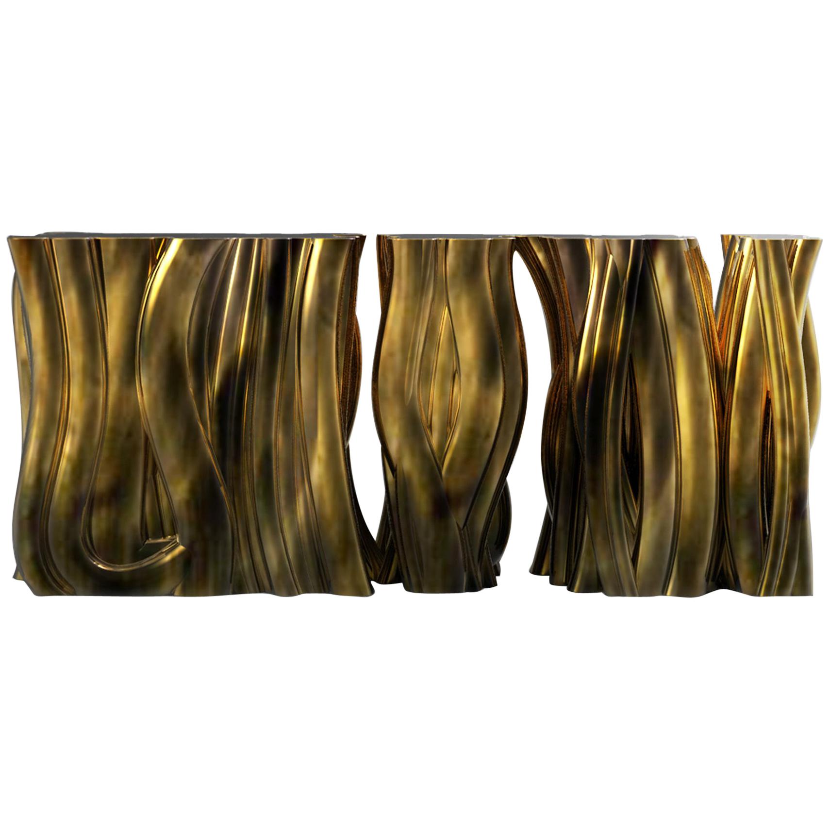 Konsole in Gold aus geformtem Fiberglas, monochrom im Angebot