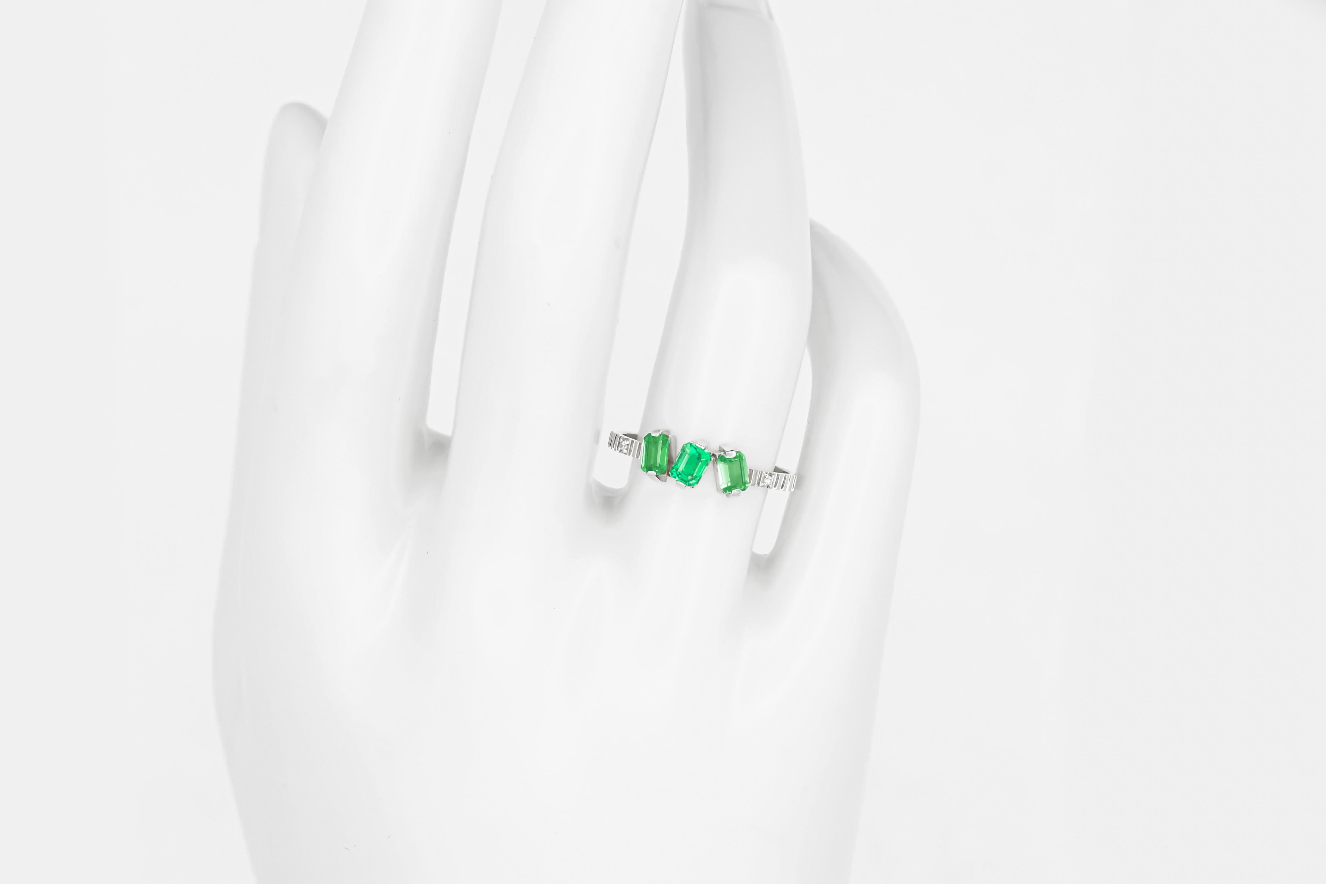 For Sale:  Monochrome green gemstone 14k ring 7