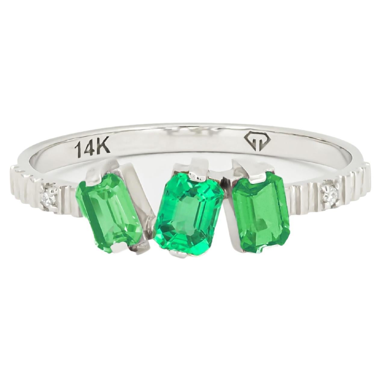 For Sale:  Monochrome green gemstone 14k ring