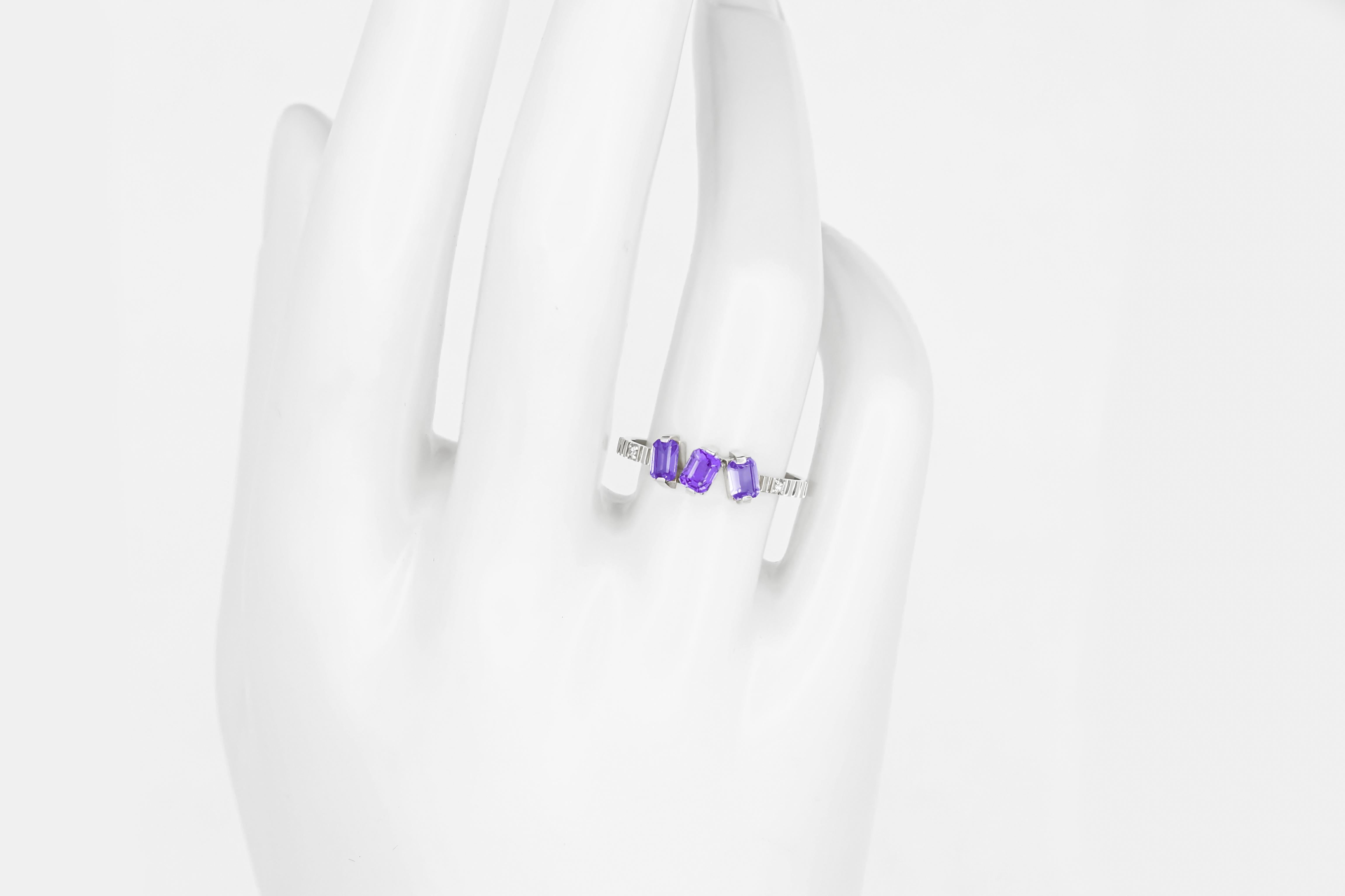For Sale:  Monochrome purple gemstone 14k ring 7