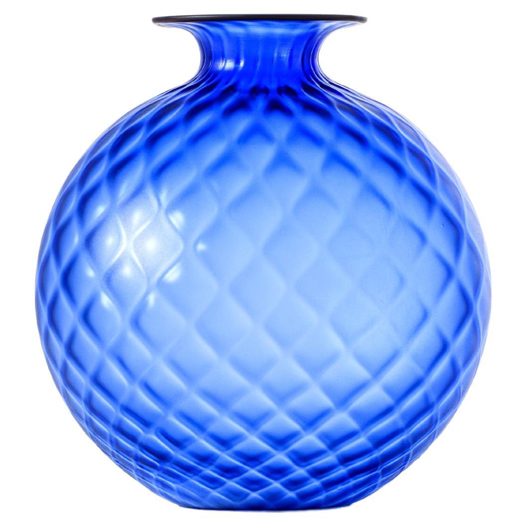Monofiore Balaton Sabbiato Short Glass Vase in Sapphire Red Thread  by Venini For Sale