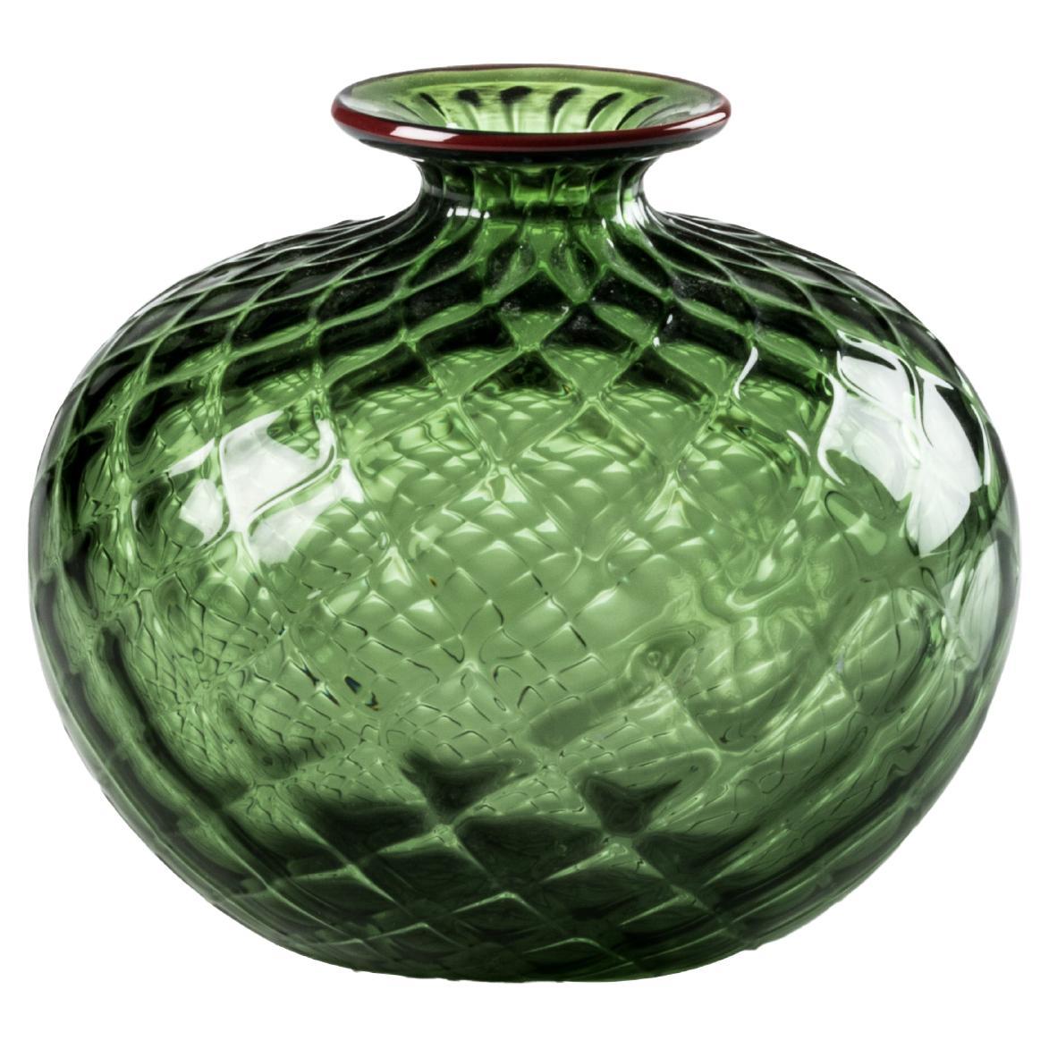 Vaso corto in vetro Monofiore Balaton con bordo a filo rosso Greene & Greene di Venini