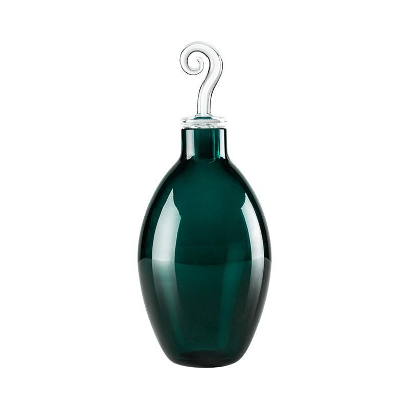 Vaso decorativo Monofiore con tappo in vetro soffiato verde di Laura de Santillana in vendita