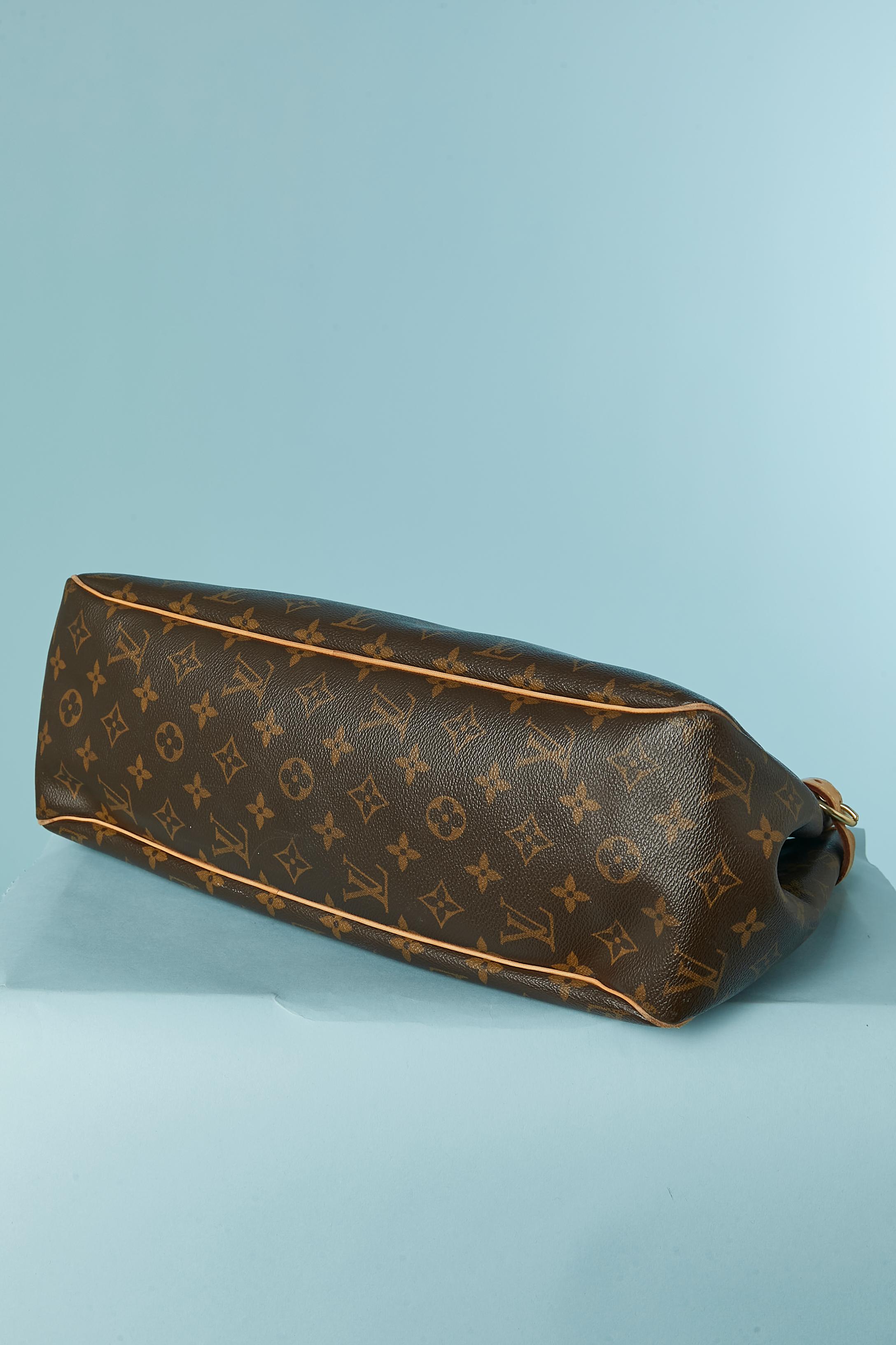 Monogram leather shoulder bag Louis Vuitton Numbered In Good Condition In Saint-Ouen-Sur-Seine, FR