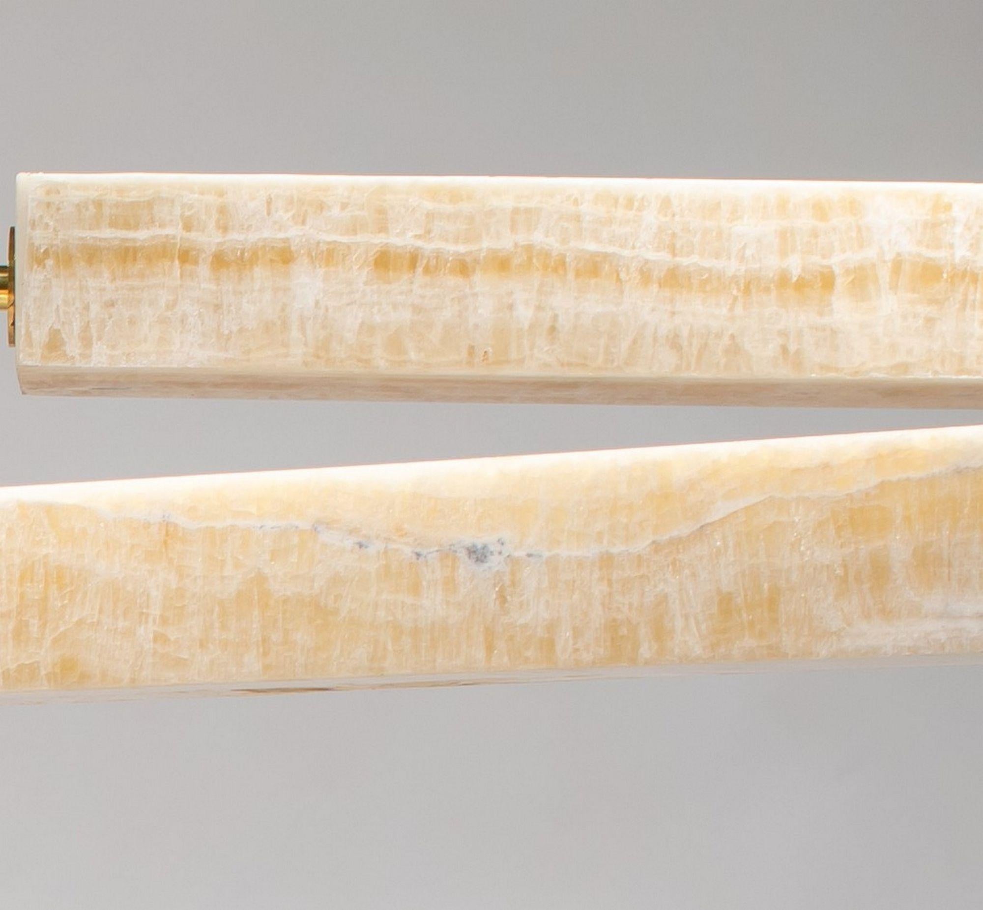 Lampadario scultoreo in Monolite, Ottone e Onice color avorio, Piattelli Design in vendita 8