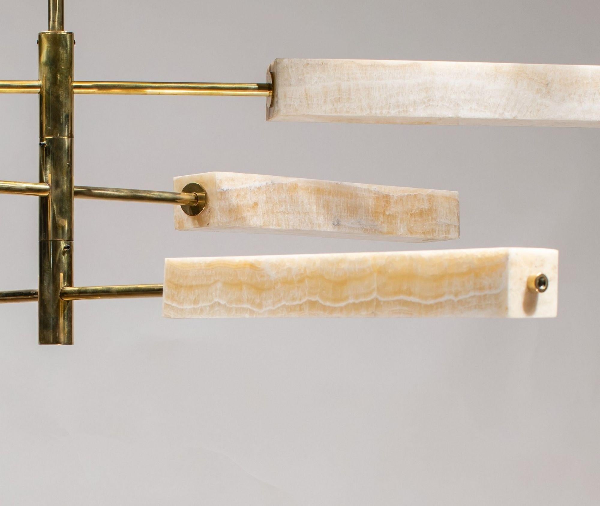 Lampadario scultoreo in Monolite, Ottone e Onice color avorio, Piattelli Design in vendita 10