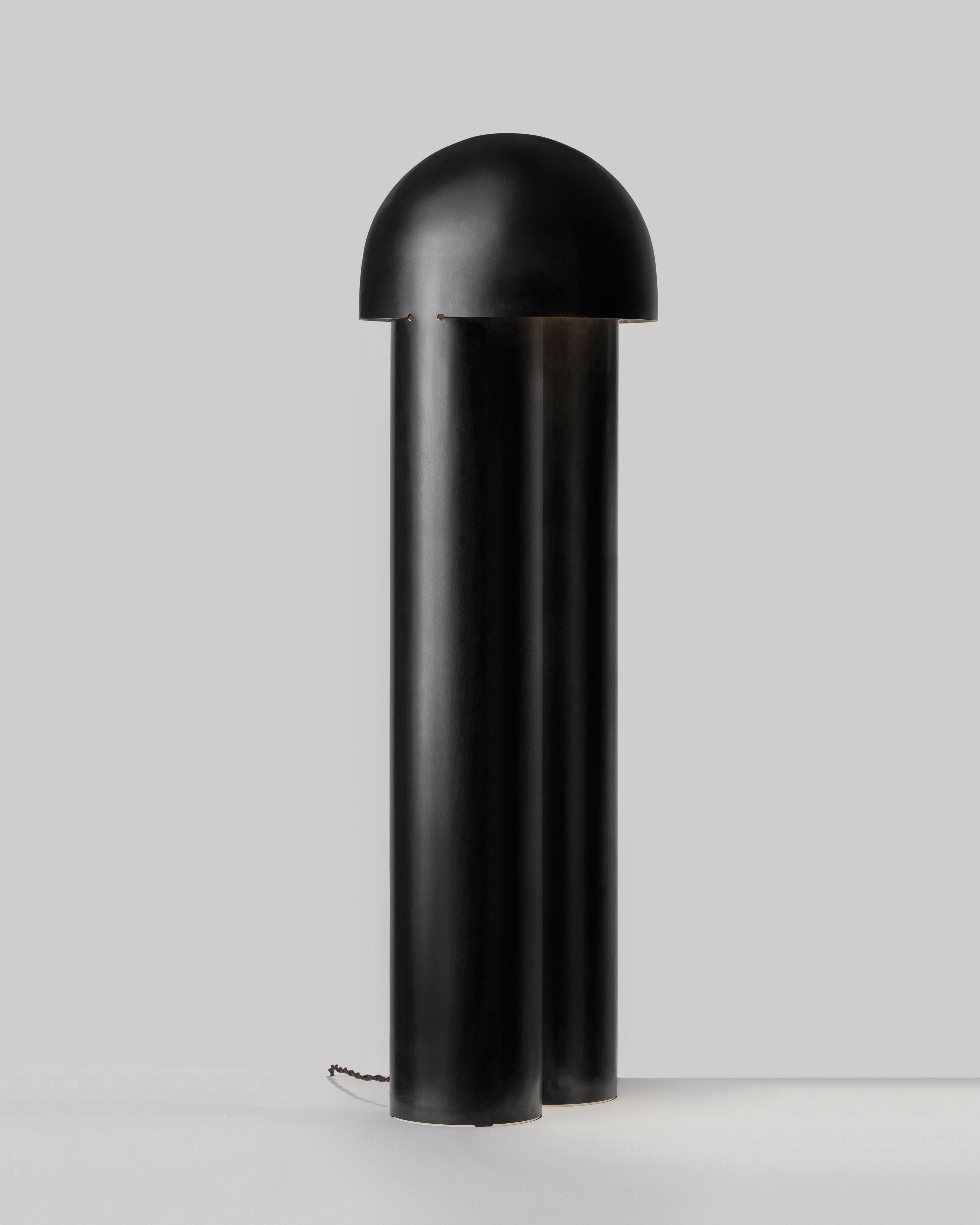 Monolith-Tischlampe aus Messing mit Skulptur von Paul Matter im Angebot 8