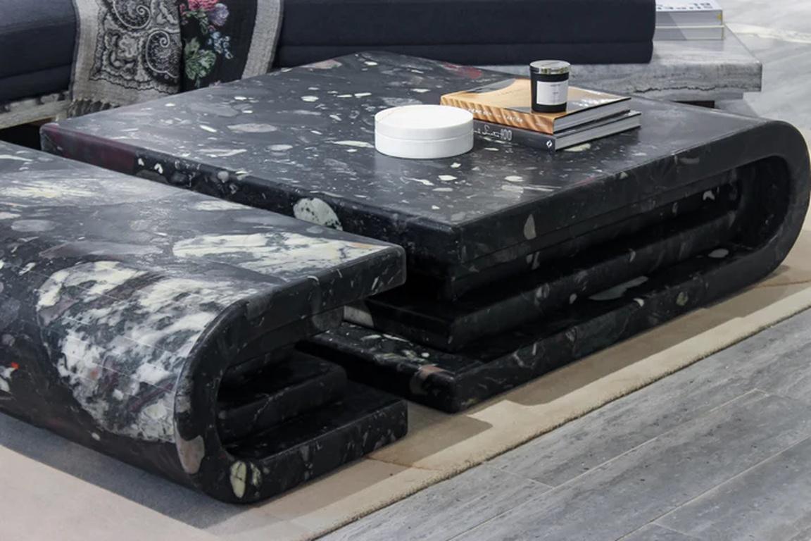 Tavolino Monolith - Un'audace fusione di arte e funzionalità In condizioni Nuovo in vendita a Gurugram, IN