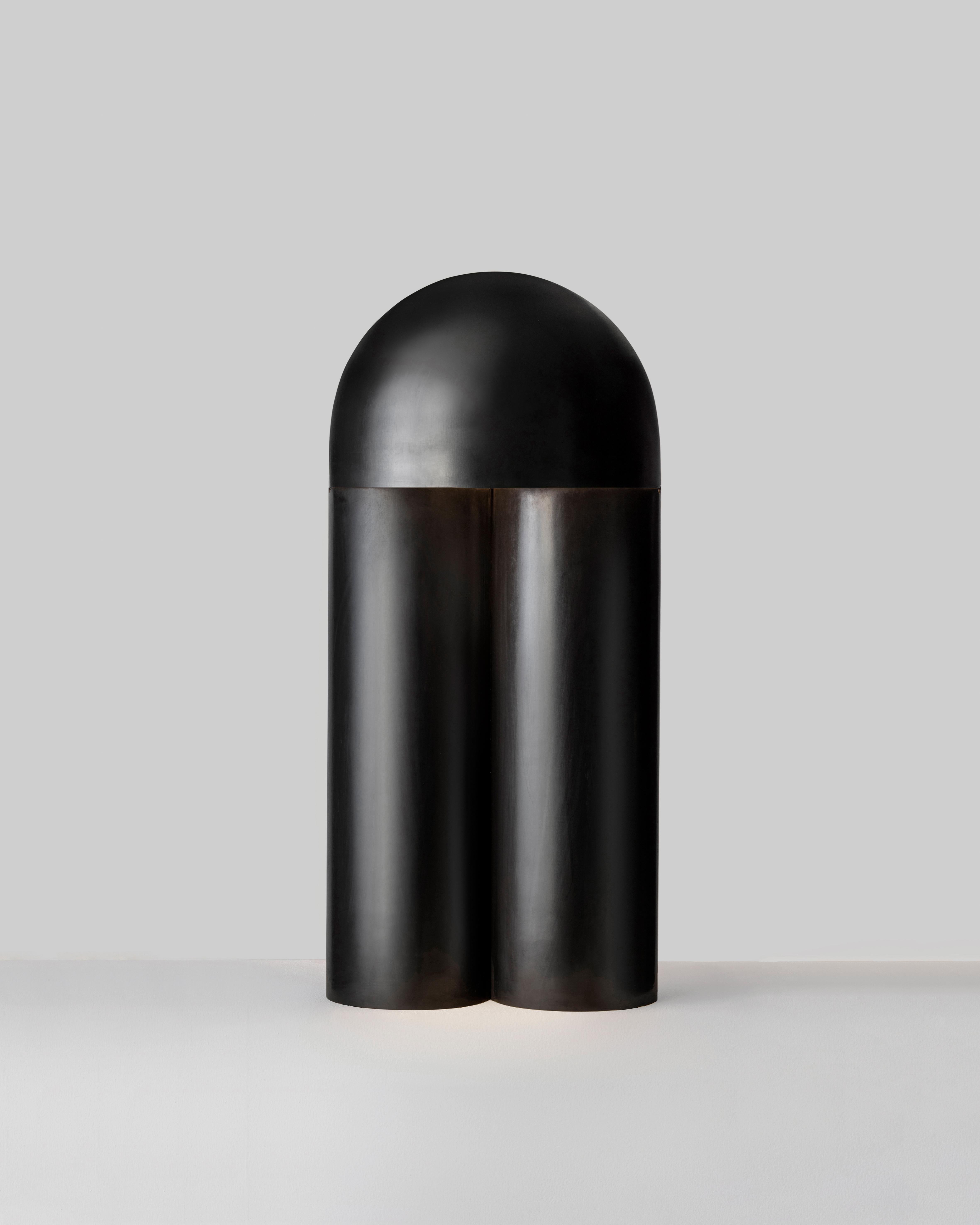 Monolith-Tischlampe aus versilbertem Messing mit Skulptur von Paul Matter im Angebot 10