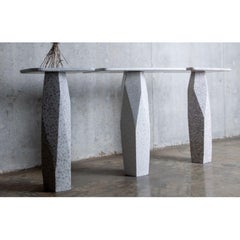 Monolithes, consoles de Marc Dibeh