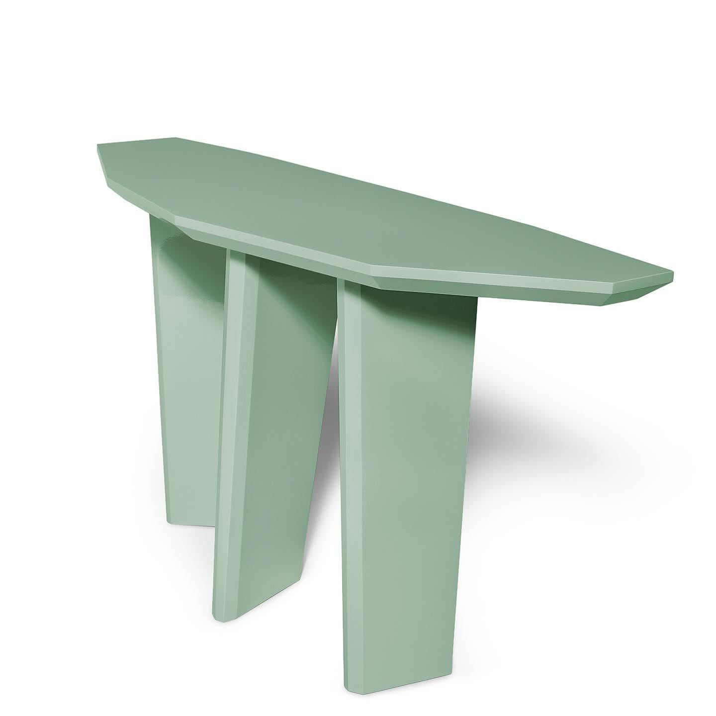 Consola monolítica de diseño en colores lacados personalizados Madera en venta
