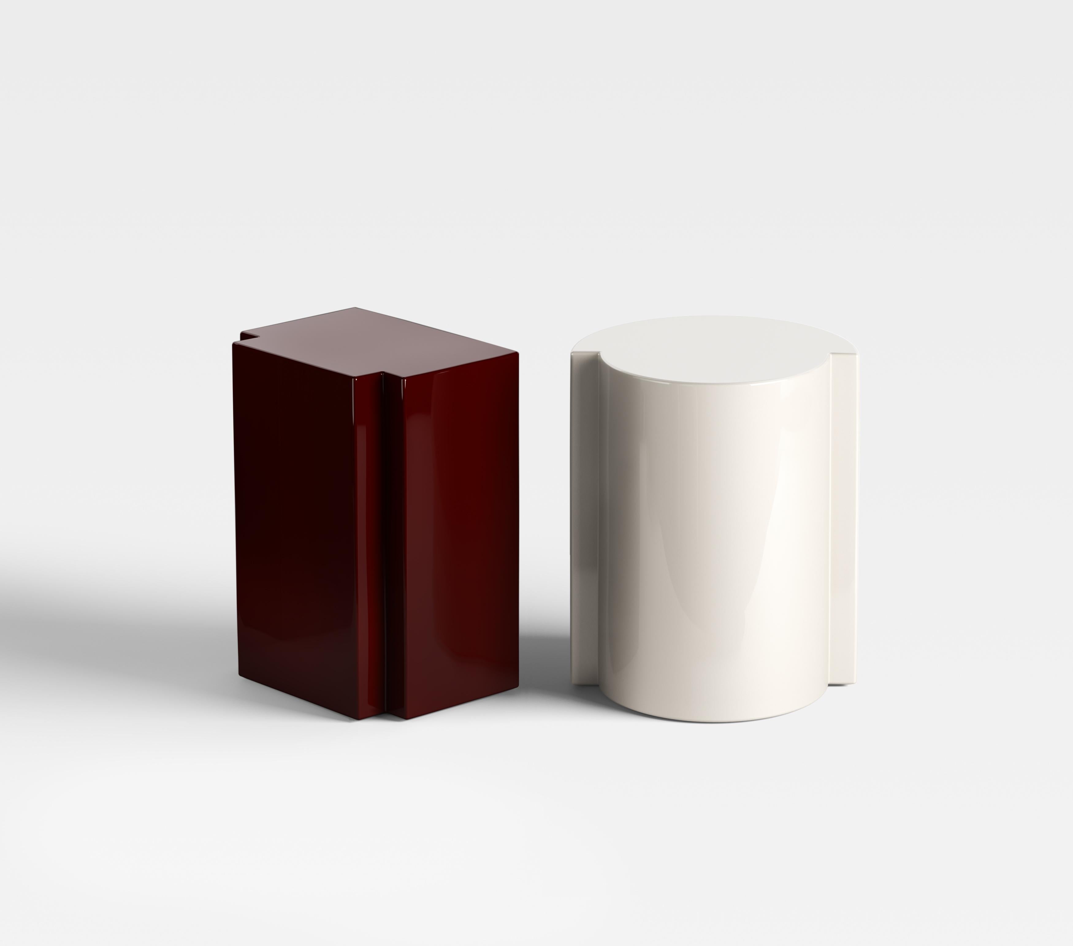 Italian Monolithic Side Table in Burgundy Red Lacquer Handcrafted in Italy For Sale