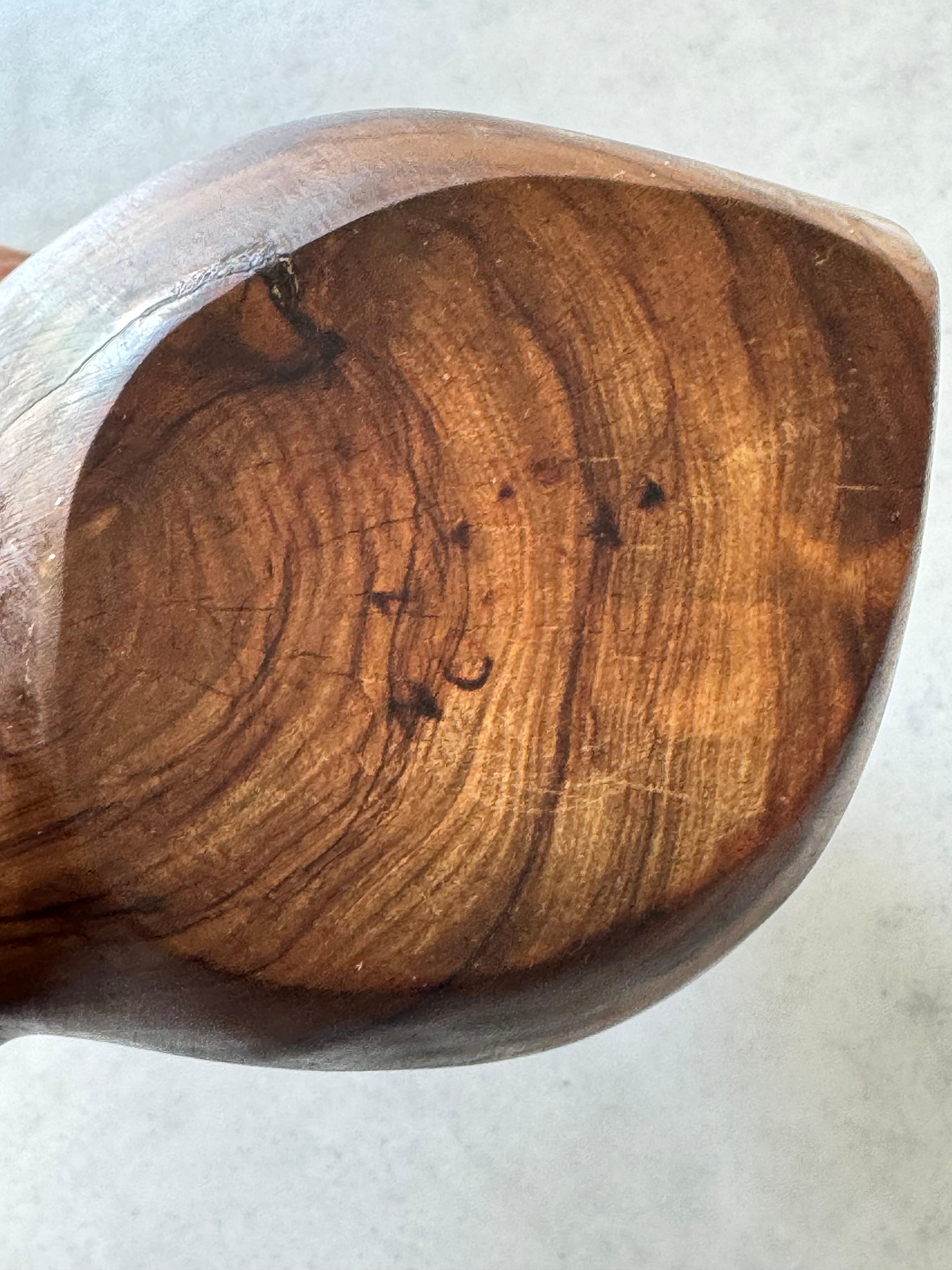 Madera de olivo monóxilo,  Arte popular francés, estilo Alexandre Noll, hacia la década de 1950 en venta 4