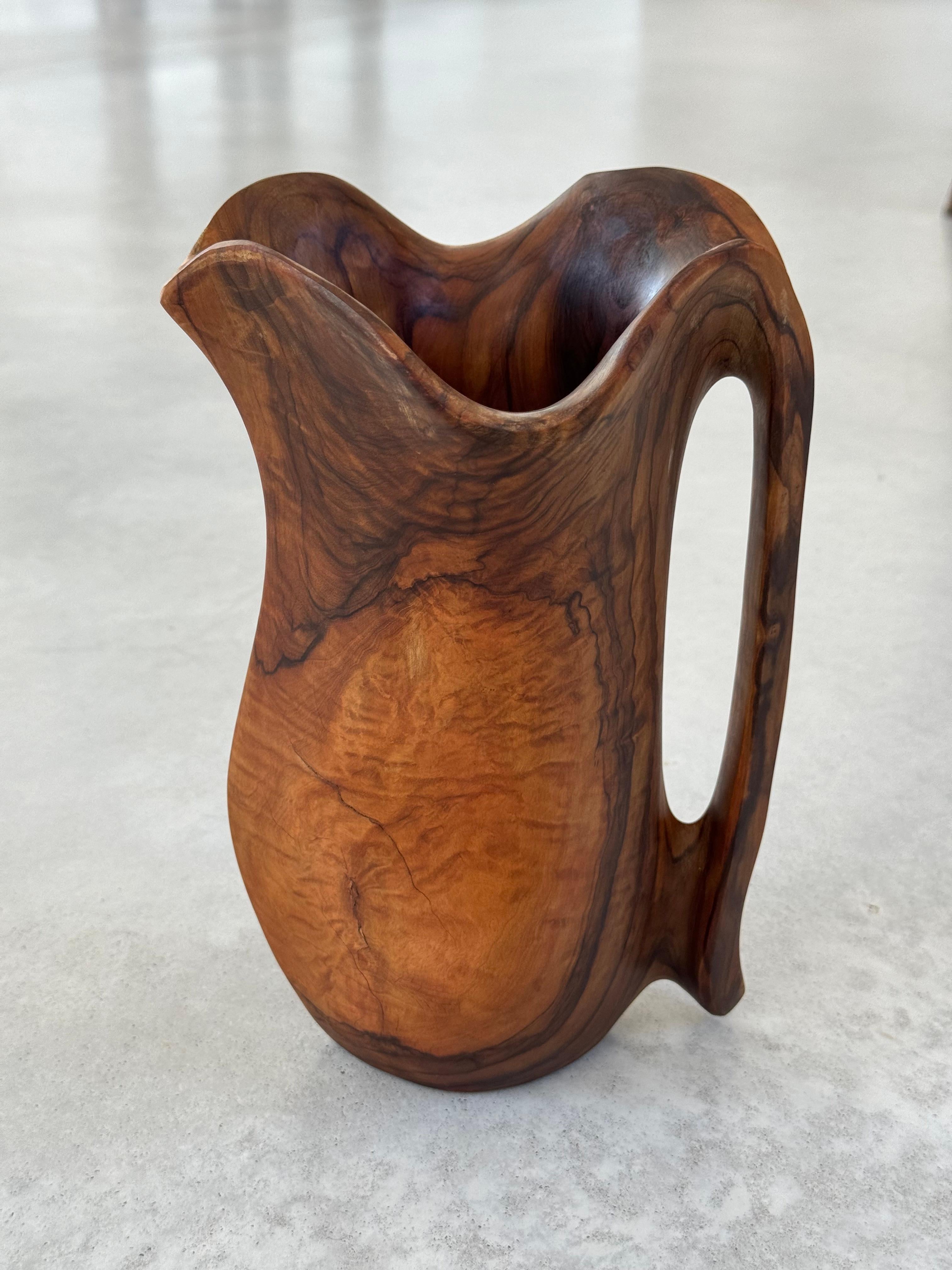 Monoxyl pitcher olive wood,  French folk art, Alexandre Noll style, circa 1950s For Sale 2