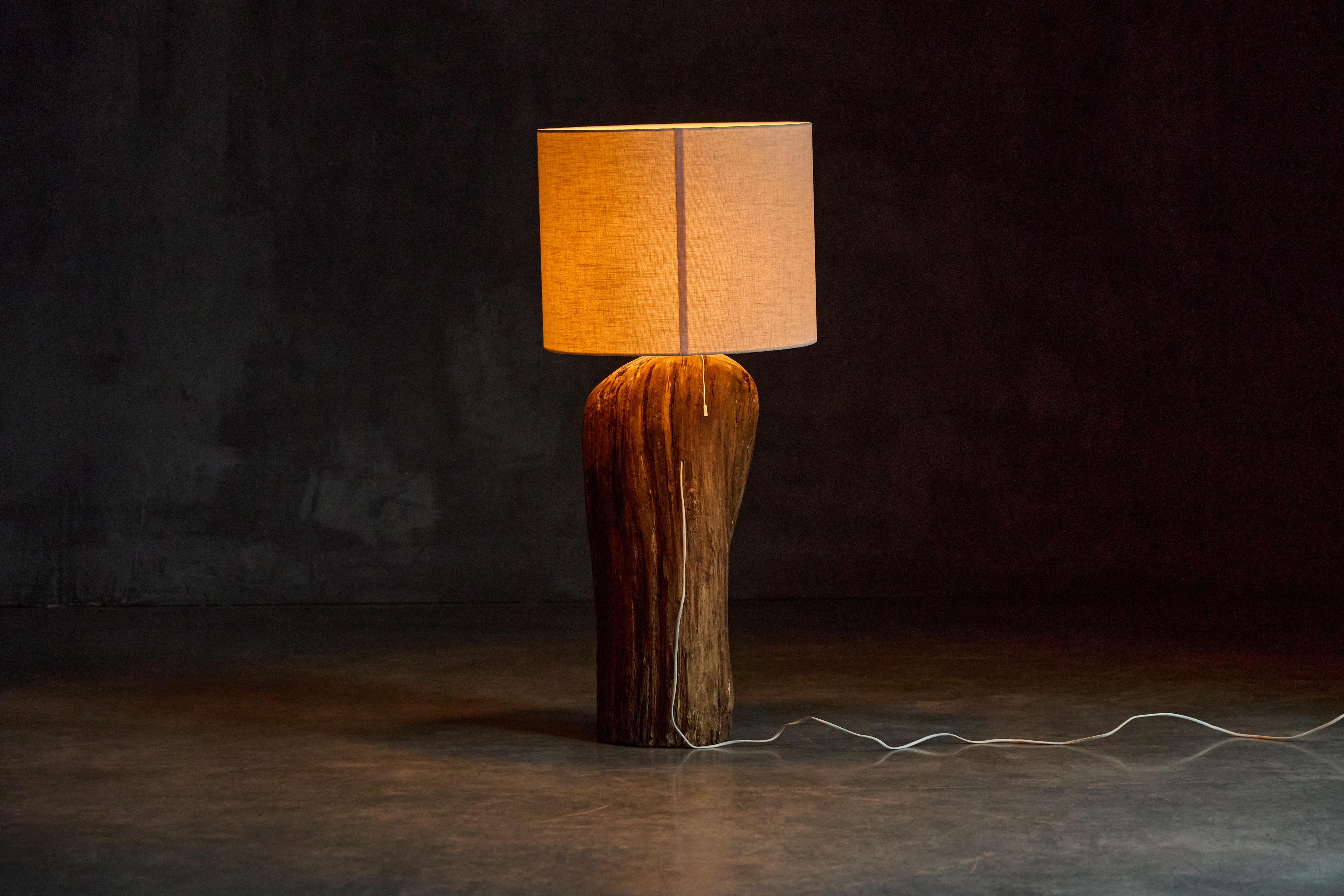 Lampada da terra brutalista Monoxyle, Francia, anni '70 in vendita 6