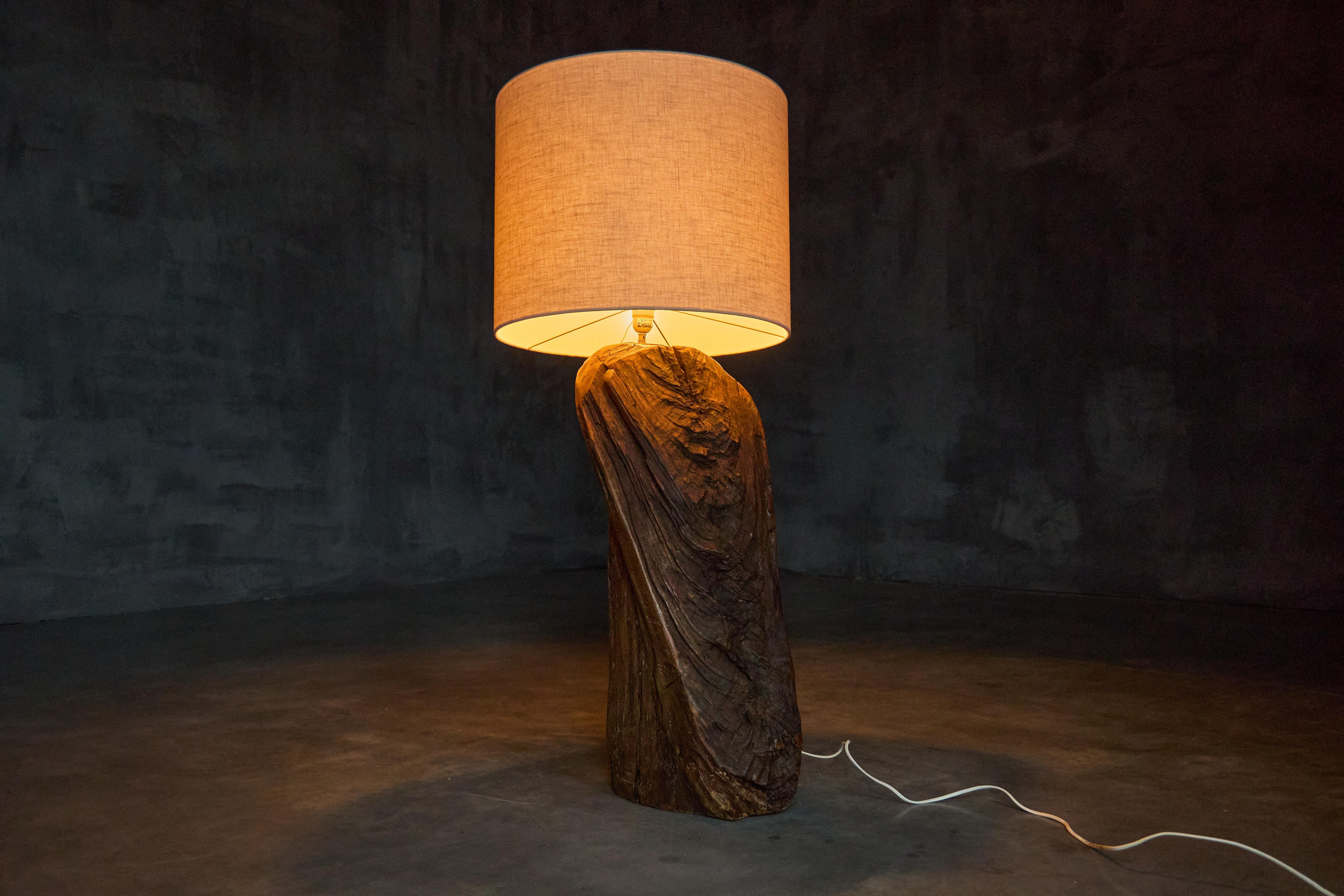 Lampada da terra brutalista Monoxyle, Francia, anni '70 in vendita 8