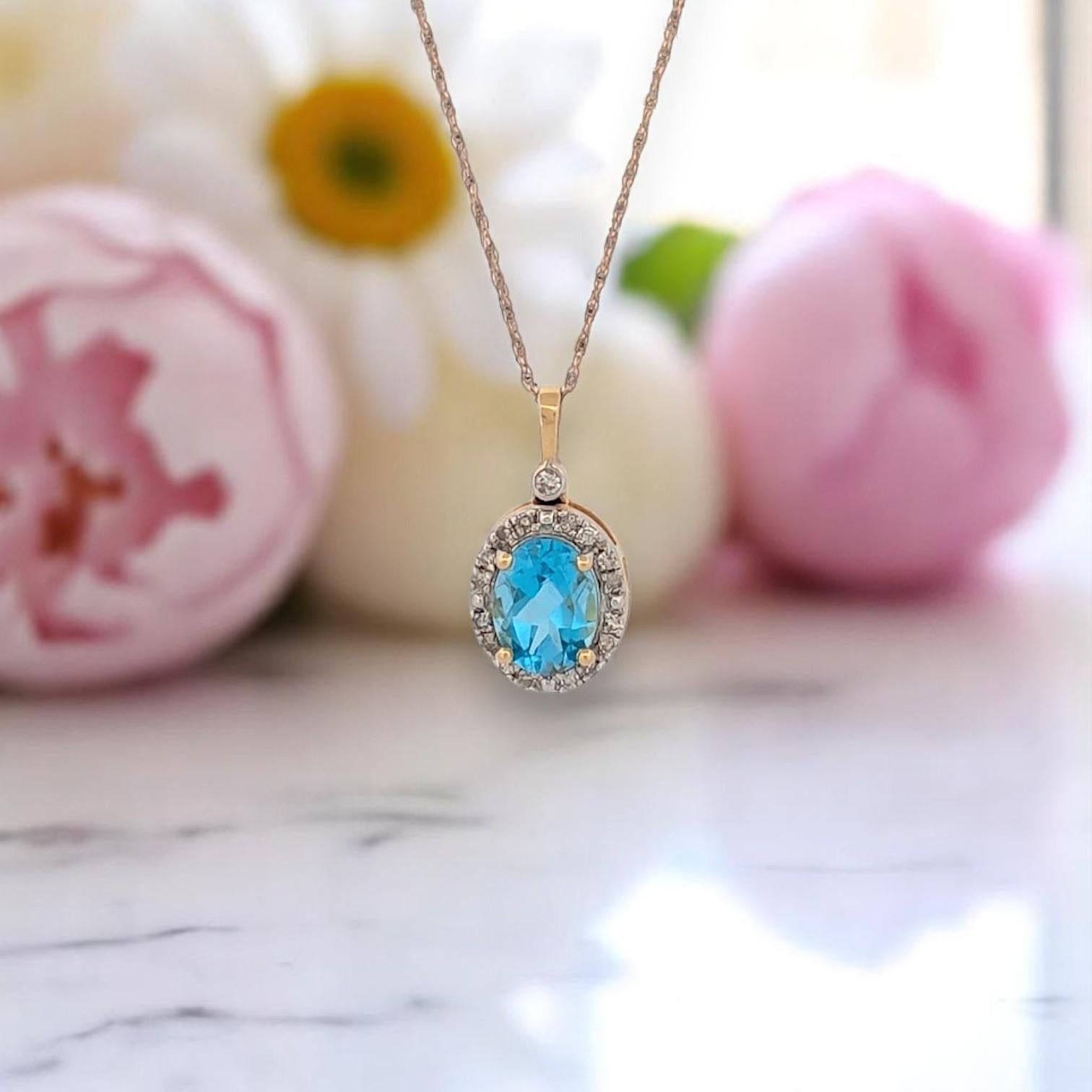 Taille ovale Monroe  Pendentif en or jaune 10 carats avec topaze bleue suisse ovale de 1,60 carat en vente