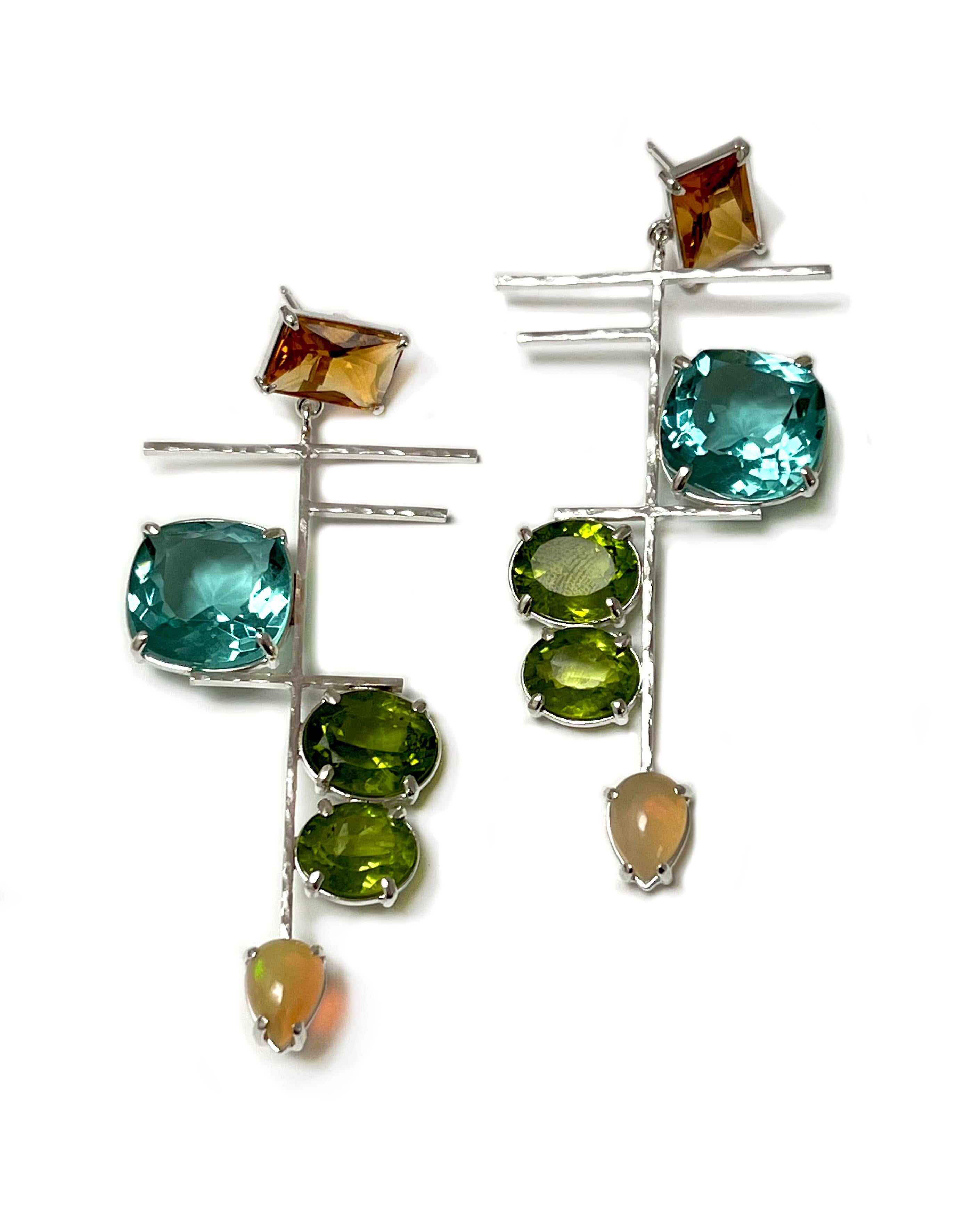 Contemporain Boucles d'oreilles Monroe en quartz, opale, péridot et argent sterling