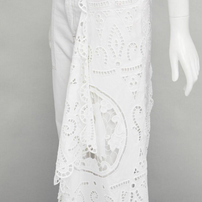 MONSE white denim cotton embroidery anglais draped trim straight leg jeans US2 S
Reference: KNLM/A00187
Brand: Monse
Designer: Laura Kim and Fernando Garcia
Material: Cotton
Color: White
Pattern: Solid
Closure: Zip Fly
Lining:  Unlined
Extra